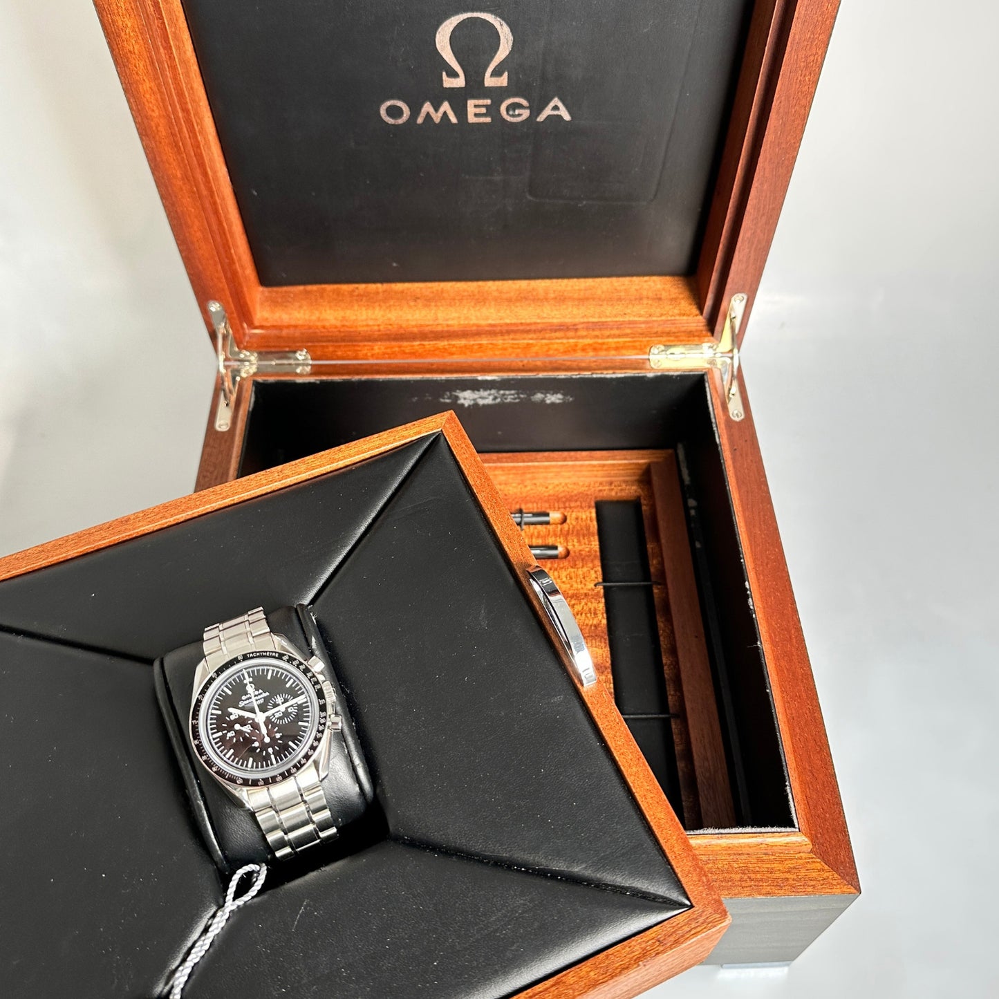 Omega Speedmaster 50th Anniversary, Limited ONE out of 1.957, Ref. 311.33.42.50.01.001, B+P
