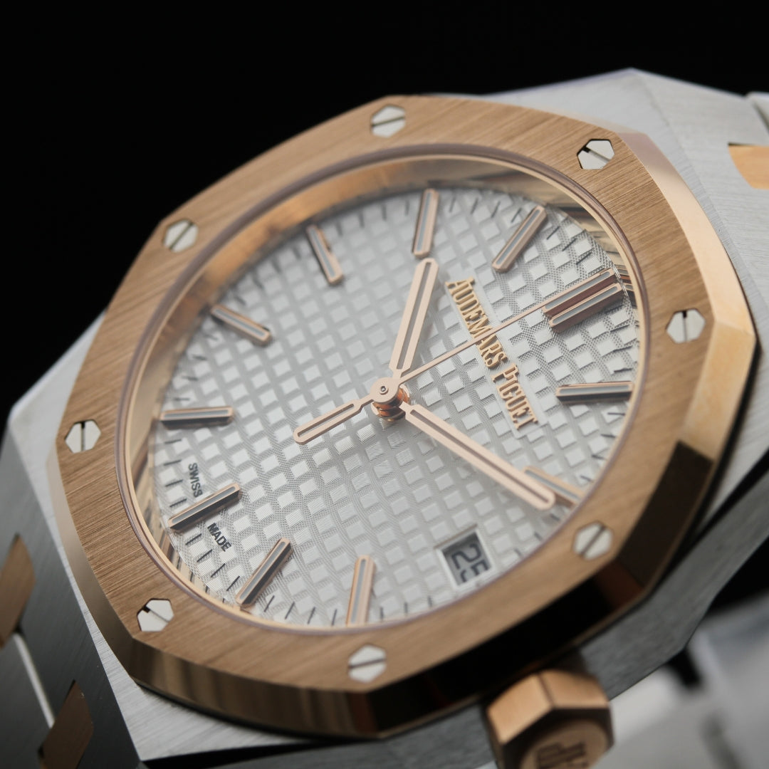 Audemars Piguet, Royal Oak 37mm, 50th Anni, bicolor, Ref. 15550SR.OO.1356SR.01
