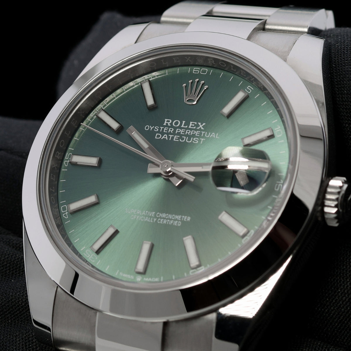 Rolex Datejust 41, Green Dial, Oyster, LC100, Ref. 126300, 2024, B+P