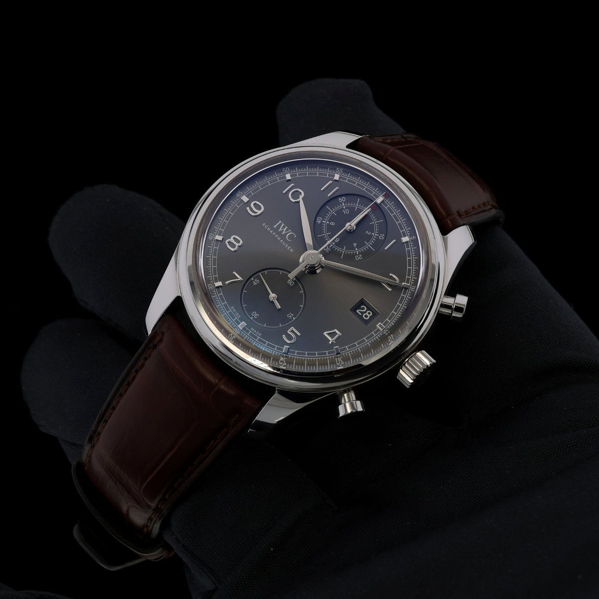 IWC Portuguese Portugieser Chronograph Classic, LC100, Edelstahl, Ref. IW390404, 2018, B+P