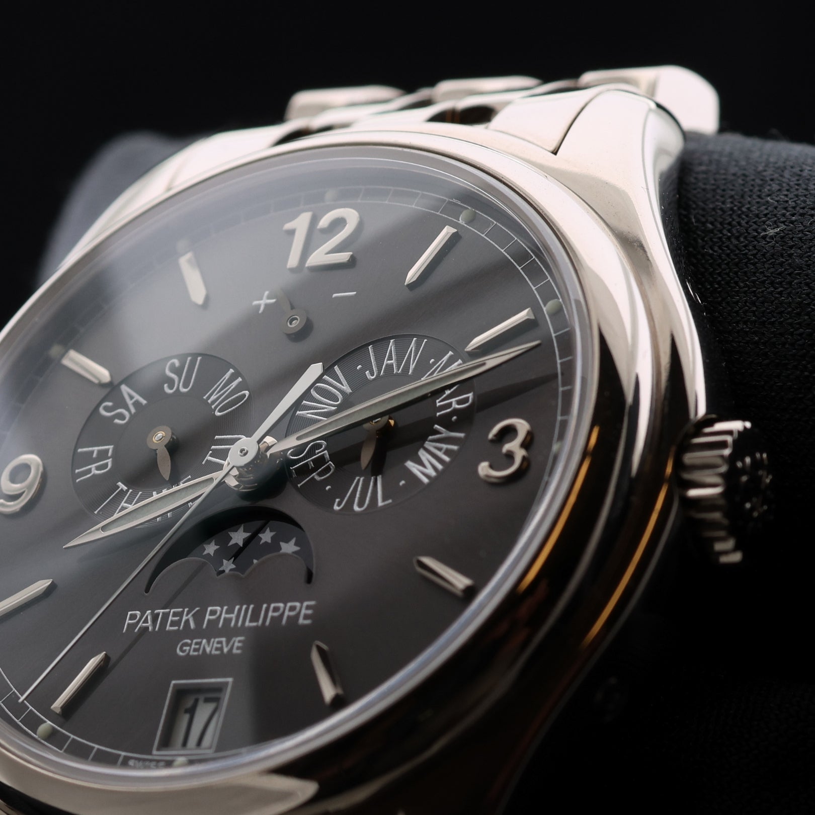 Patek Philippe Annual Calendar, Mondphase, Weißgold, Ref. 5146/1G-010, 07-2015, B+P