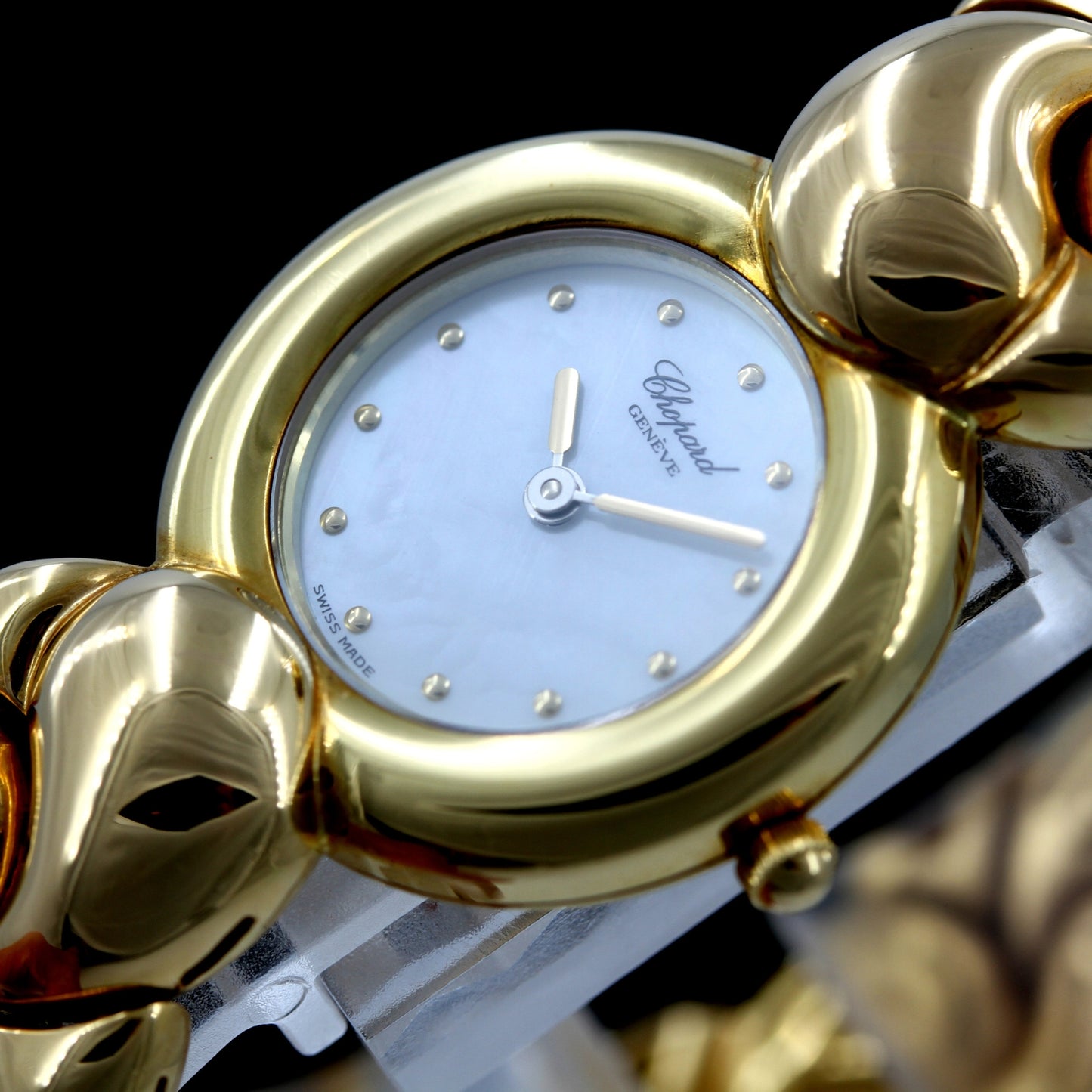 Chopard Casmir, Yellow Gold, Mother of Pearl Dial, 435871