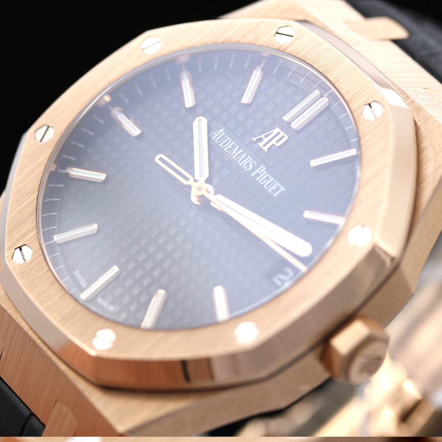 Audemars Piguet Royal Oak, 41 mm, black dial, Ref. 15500OR.OO.D002CR.01, B+P