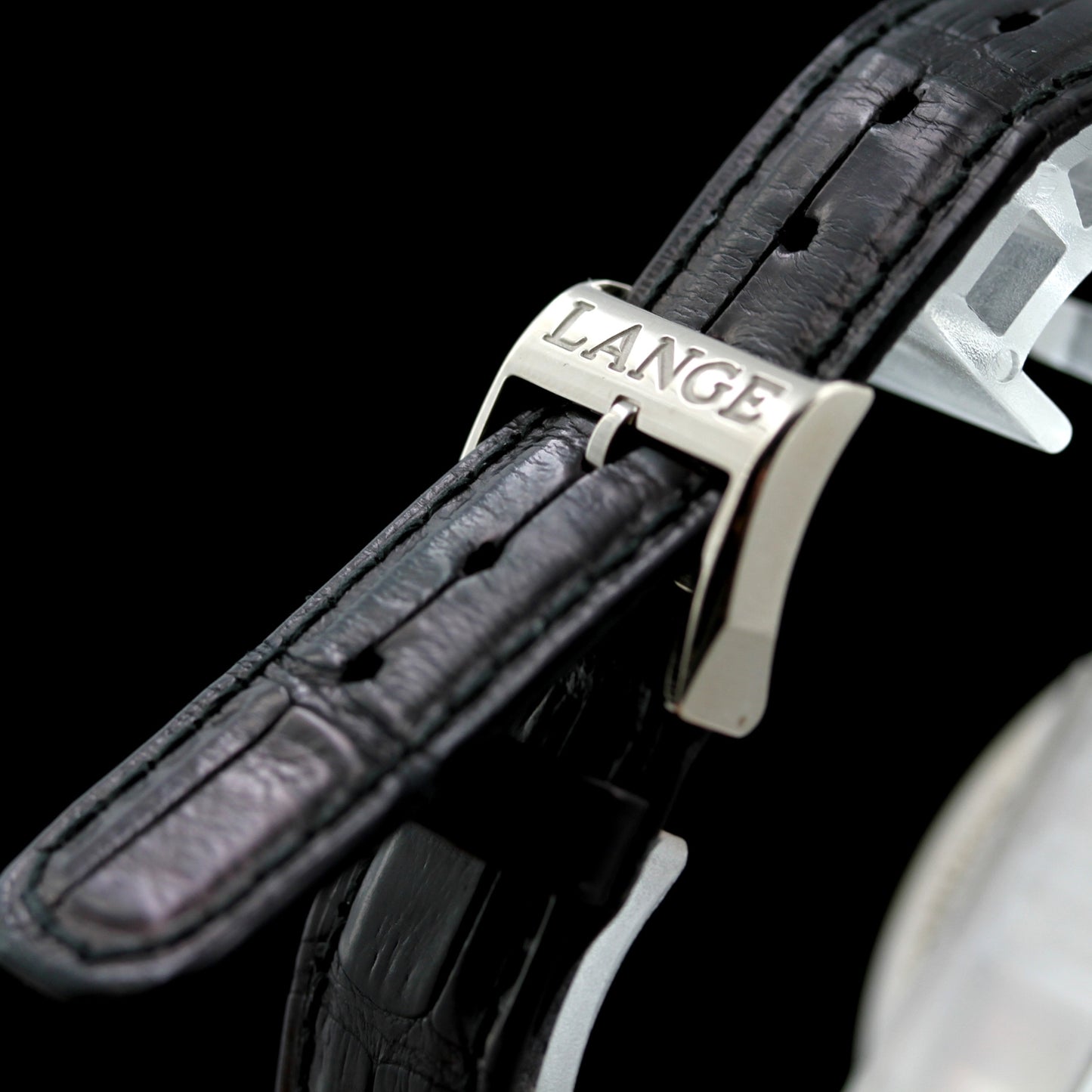 A. Lange & Söhne Saxonia Thin 40mm, Weißgold, Glasboden, Ref. 211.026, B+P