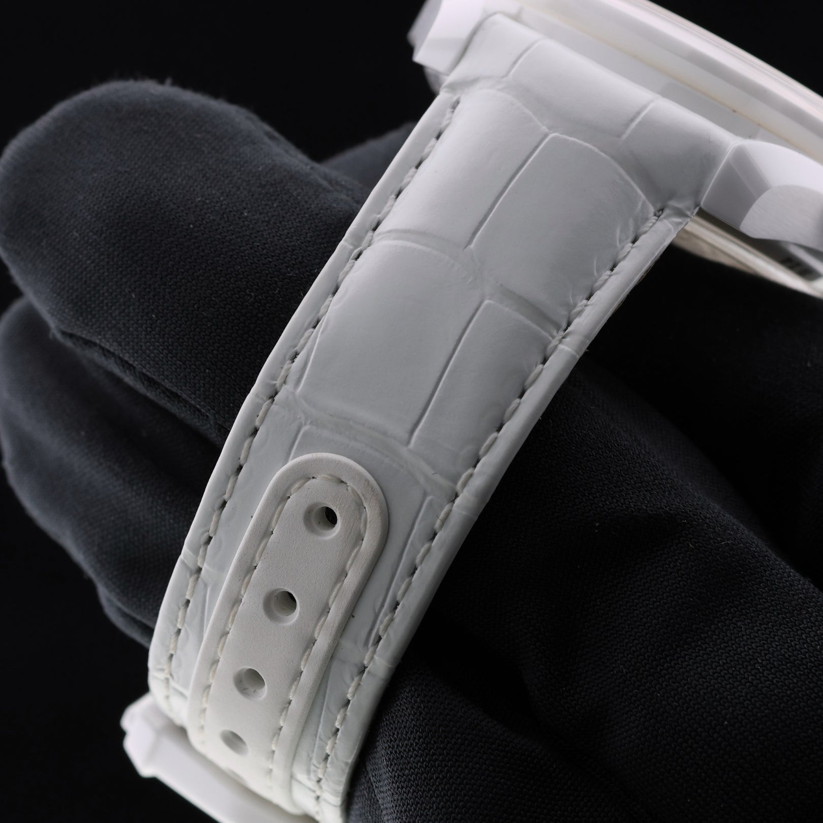 Omega Speedmaster White Side Of The Moon, White Ceramic , Ref. 311.93.44.51.04.002, 2024, B+P