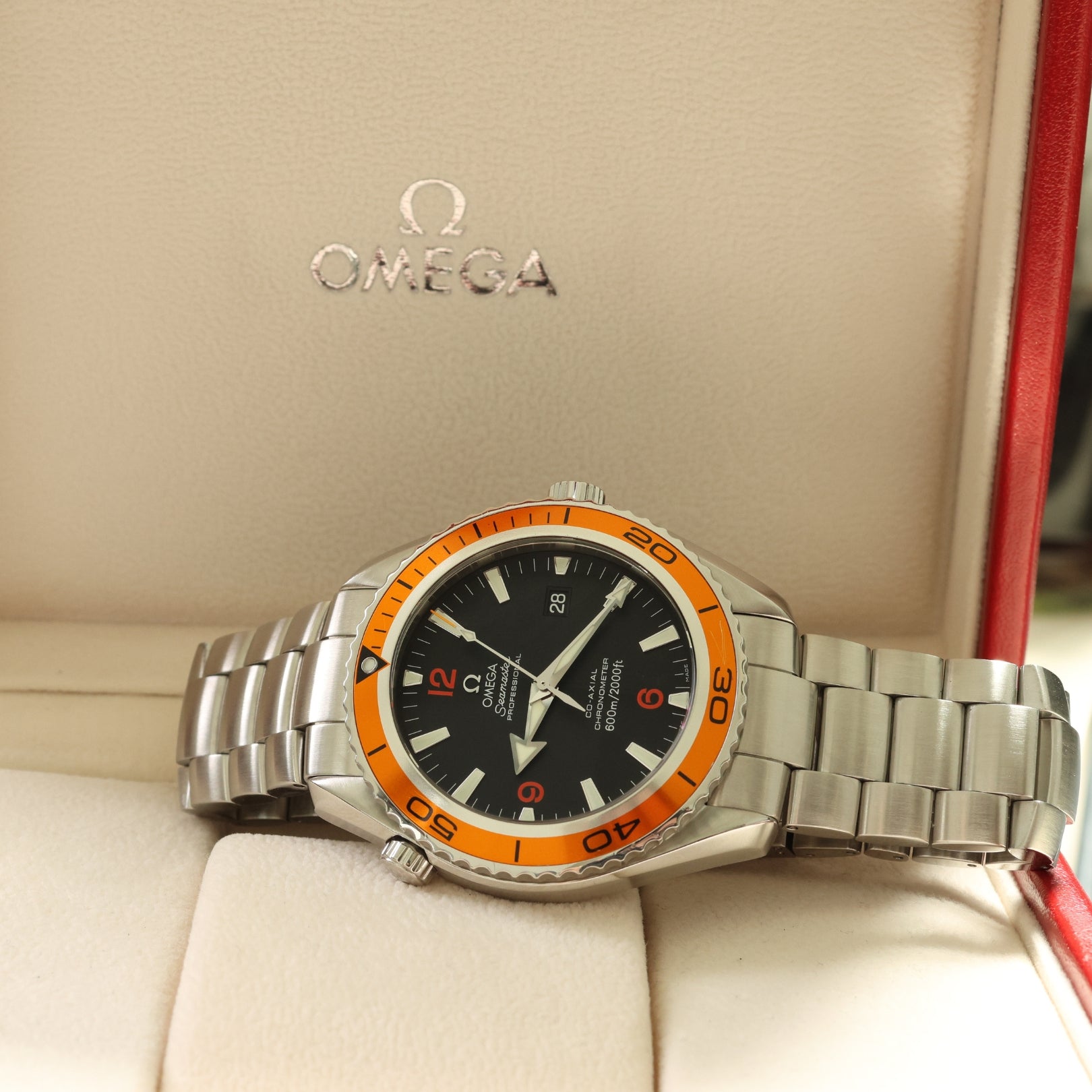 Omega Seamaster Planet Ocean 600M, LC100, Stahl- & Lederarmband, Ref. 2208.50.00, 04-2010, B+P
