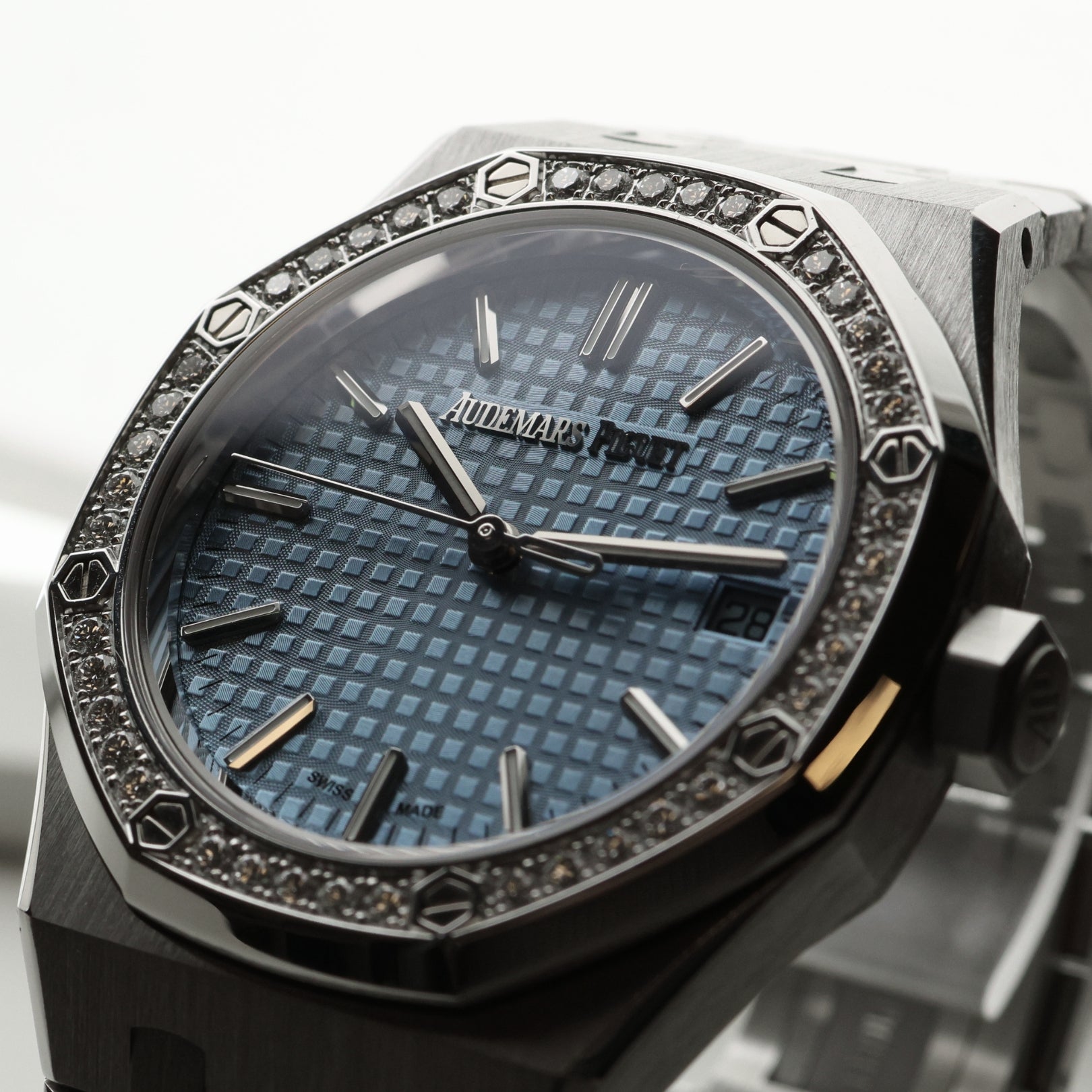 Audemars Piguet Royal Oak, 50th Anniversary, Ice Blue Dial, Diamond Bezel, Ref. 15551ST.ZZ.1356ST.01, 2022, B+P