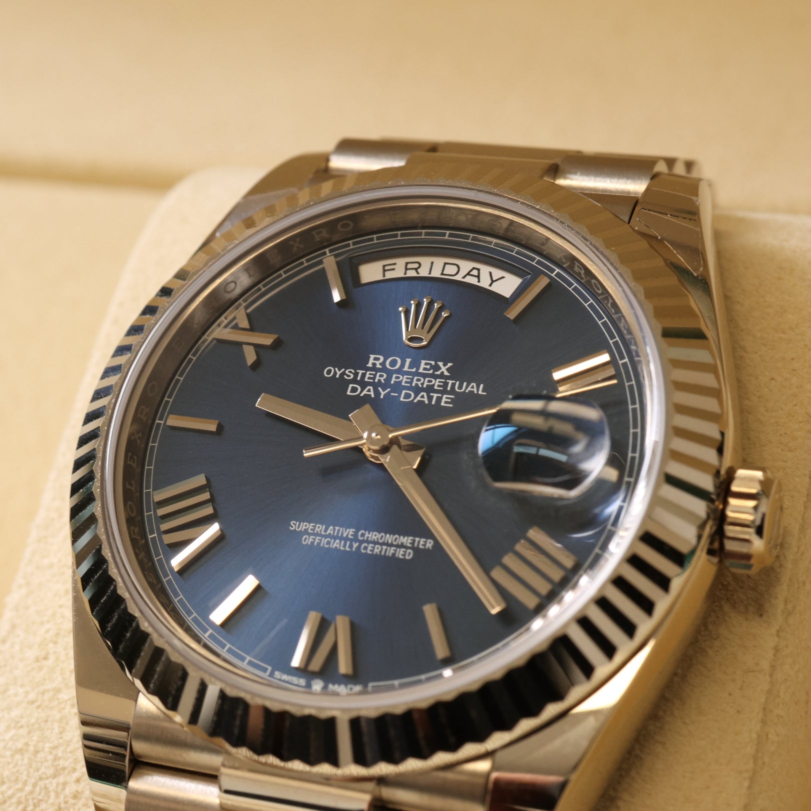 Rolex Day-Date 40, Weißgold, Blue Roman Dial, Ref. 228239, 2021, B+P