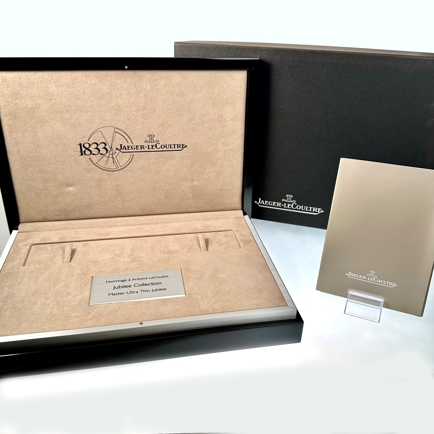 Jaeger-LeCoultre Ultra Thin Master Jubilee 39, Limited Edition 880, Platinum, 120.6.79, Q1296520