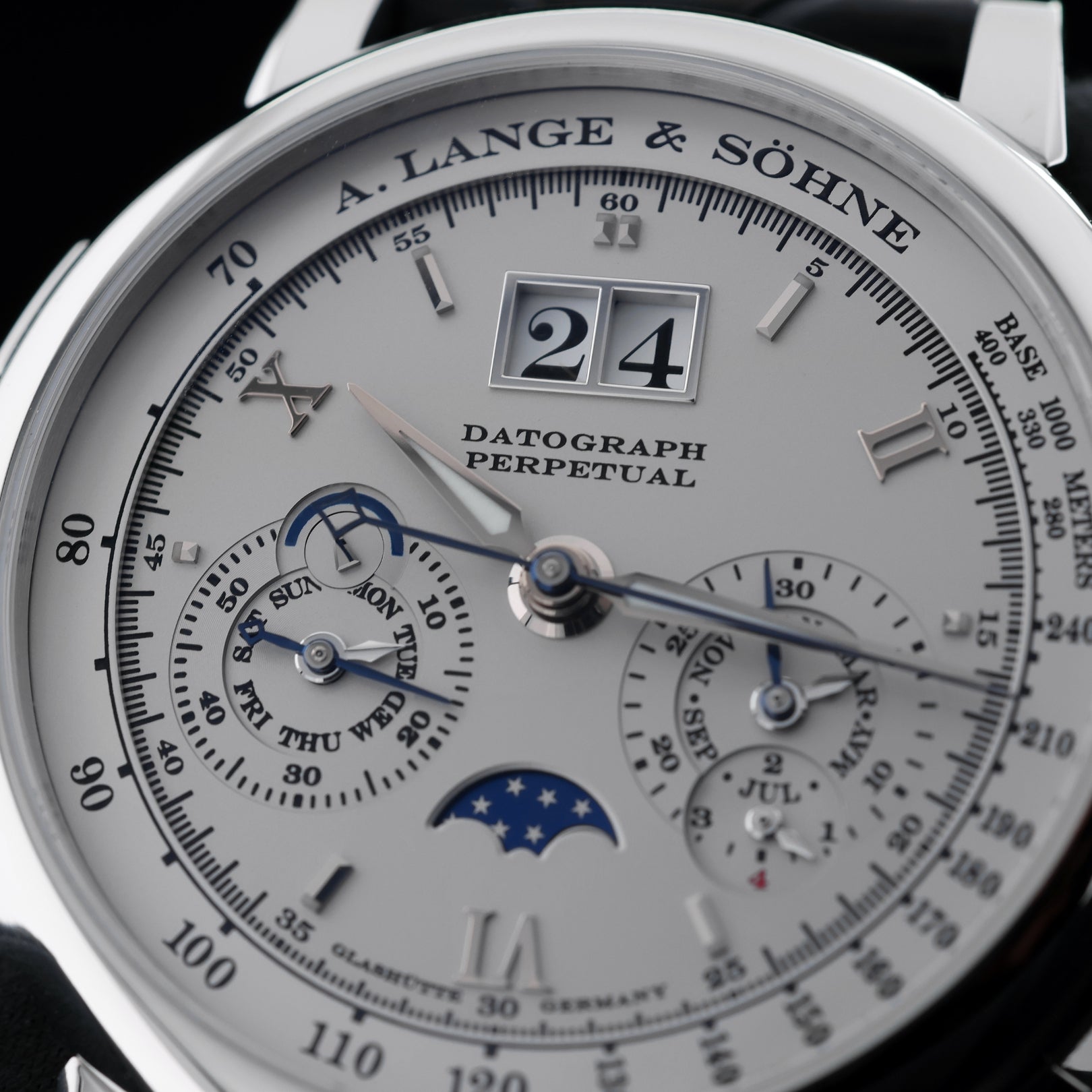 A. Lange & Söhne Datograph Perpetual, 950er Platin, ALS - Service 10/2024, Ref. 410.025E, B+P - LUXUHRIA