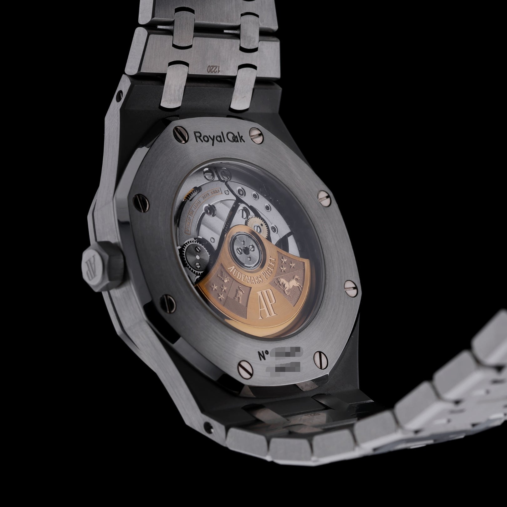 Audemars Piguet Royal Oak Selfwinding, Blue Dial, Ref. 15400ST.OO.1220ST.03, 11 - 2015, B+P - LUXUHRIA