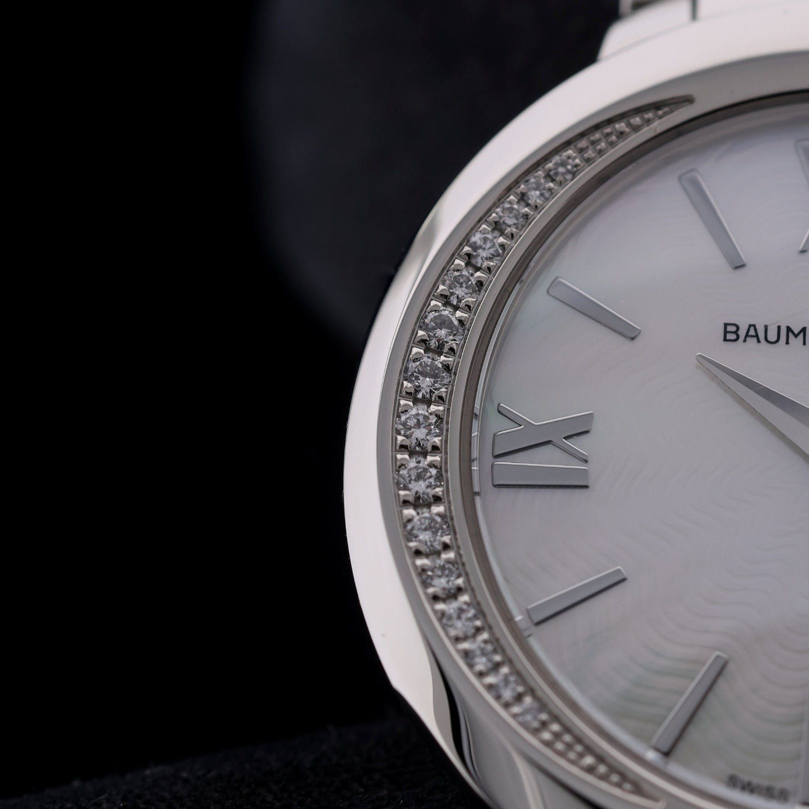 Baume & Mercier Promesse, 30 Diamonds, Perlmutt Dial, Ref. M0A10160, 12 - 2019, B+P - LUXUHRIA
