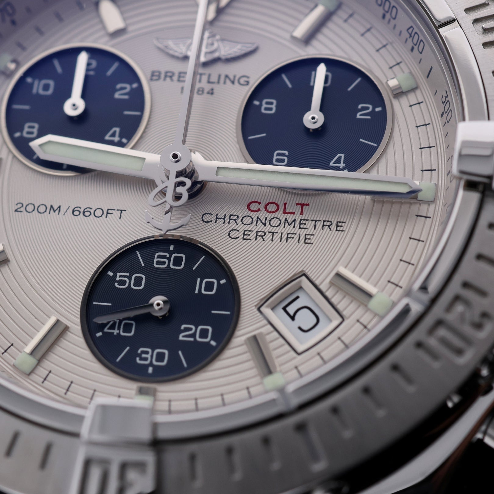 Breitling Colt Chronograph, White Dial, Lederarmband, Ref. A73380, 03 - 2010, mit Papieren - LUXUHRIA