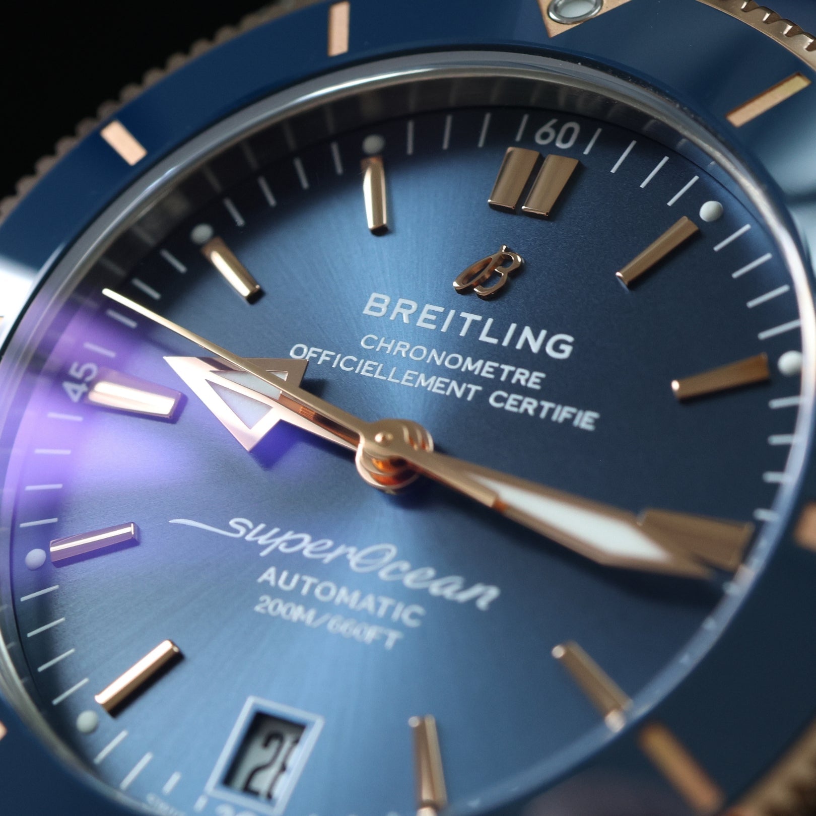 Breitling Superocean Heritage B20 Automatic 42, Edelstahl/Rosegold, Kautschukband, Ref. UB2010, B+P - LUXUHRIA