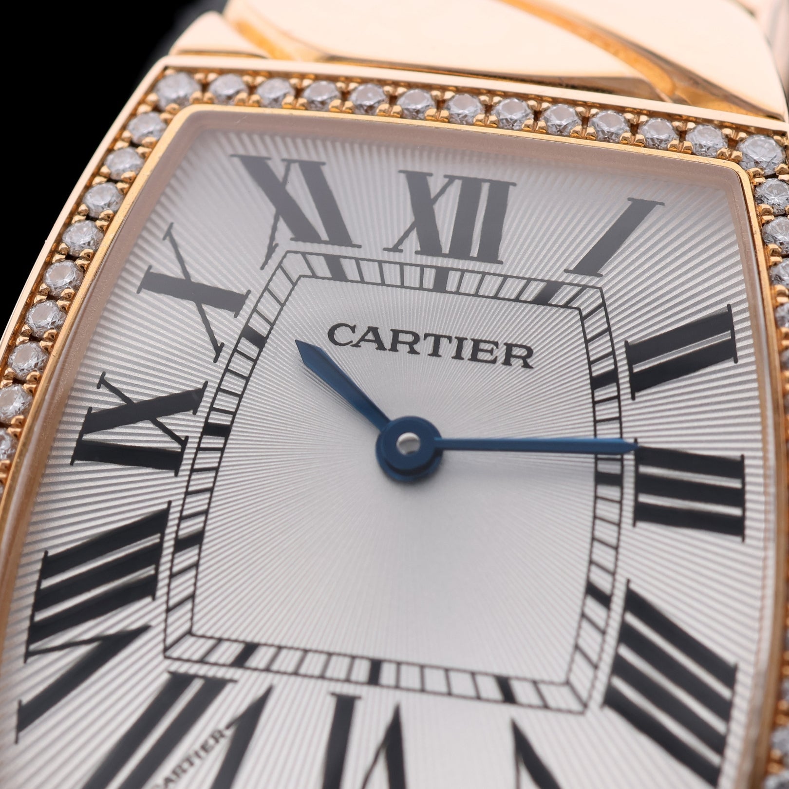 Cartier La Dona de Cartier, 18k Rosegold, Diamantlünette, 28x29mm, Ref. 2896, B+P - LUXUHRIA