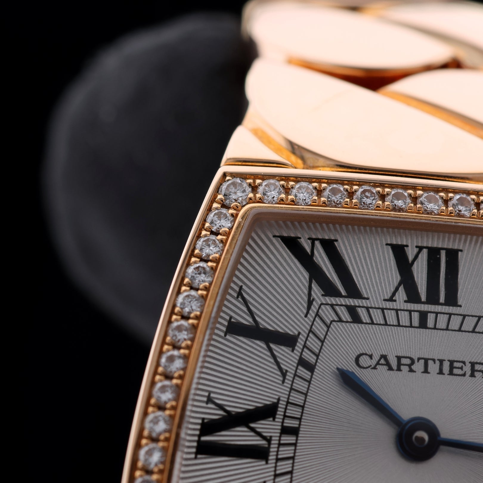 Cartier La Dona de Cartier, 18k Rosegold, Diamantlünette, 28x29mm, Ref. 2896, B+P - LUXUHRIA