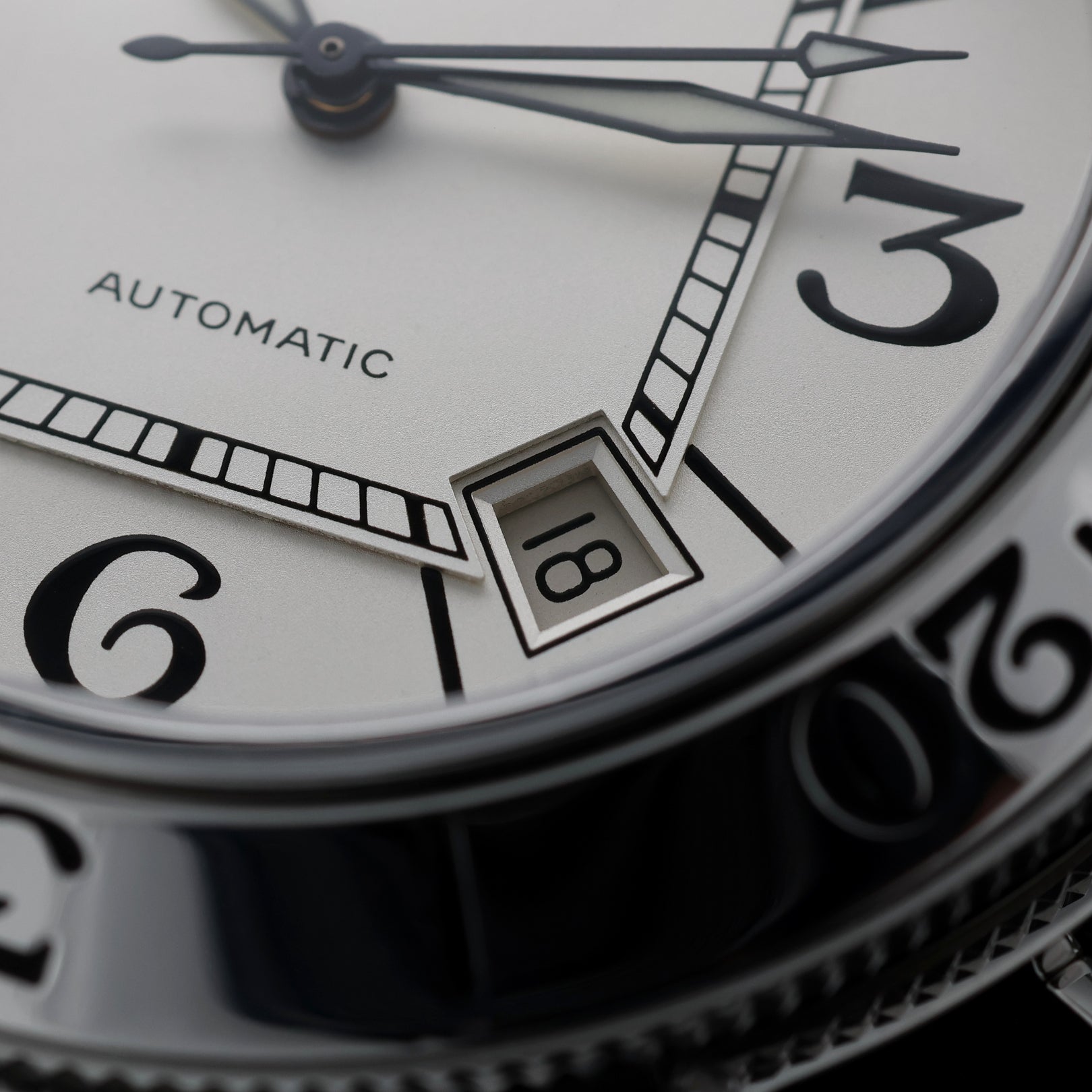 Cartier Pasha de Cartier Seatimer, White Dial, 40mm, Edelstahl, Ref. 2790, mit Box - LUXUHRIA