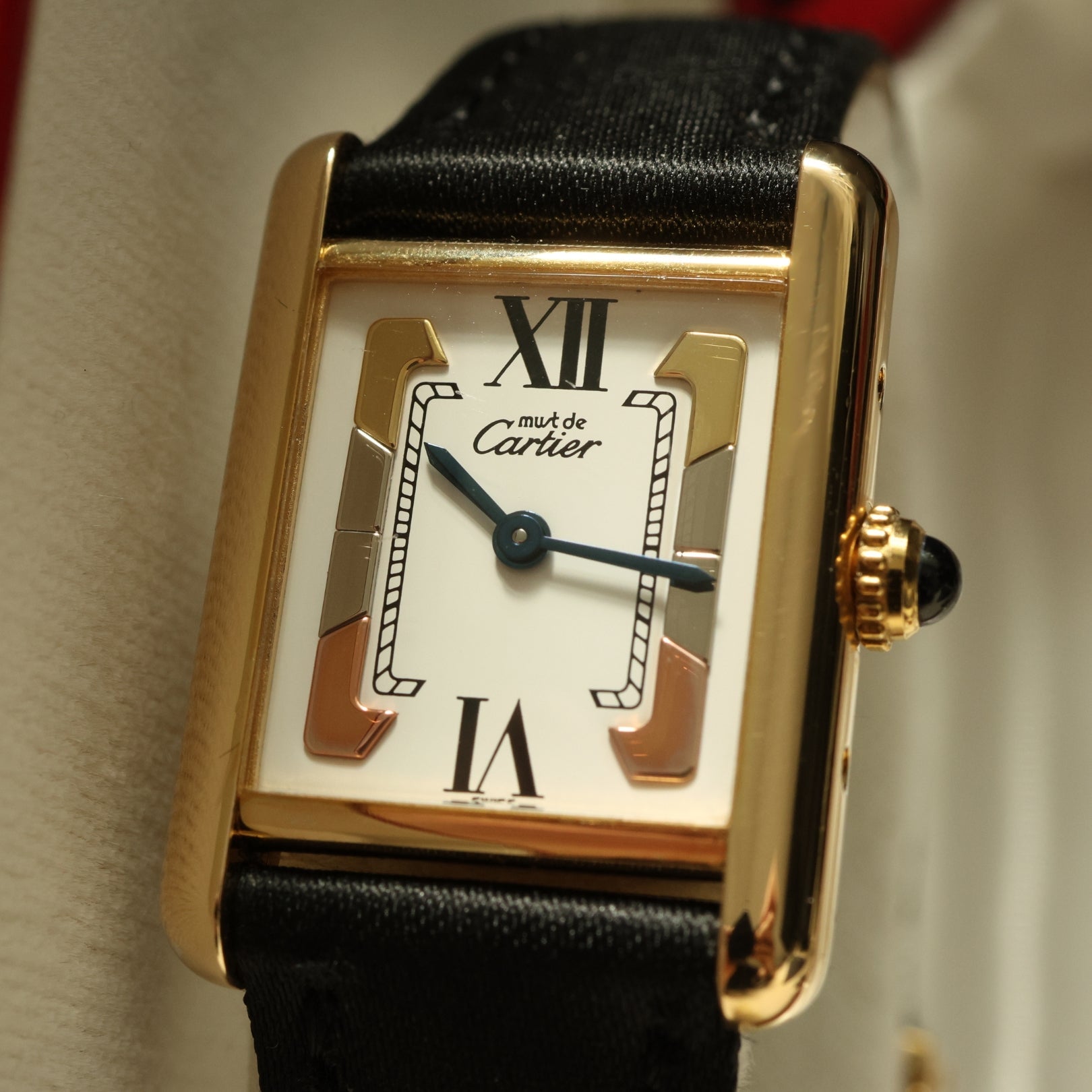 Cartier Tank Vermeil, Trinity Dial, Faltschliesse, Quartz, 20x28mm, Ref. 1613, 07-1996, B+P - LUXUHRIA