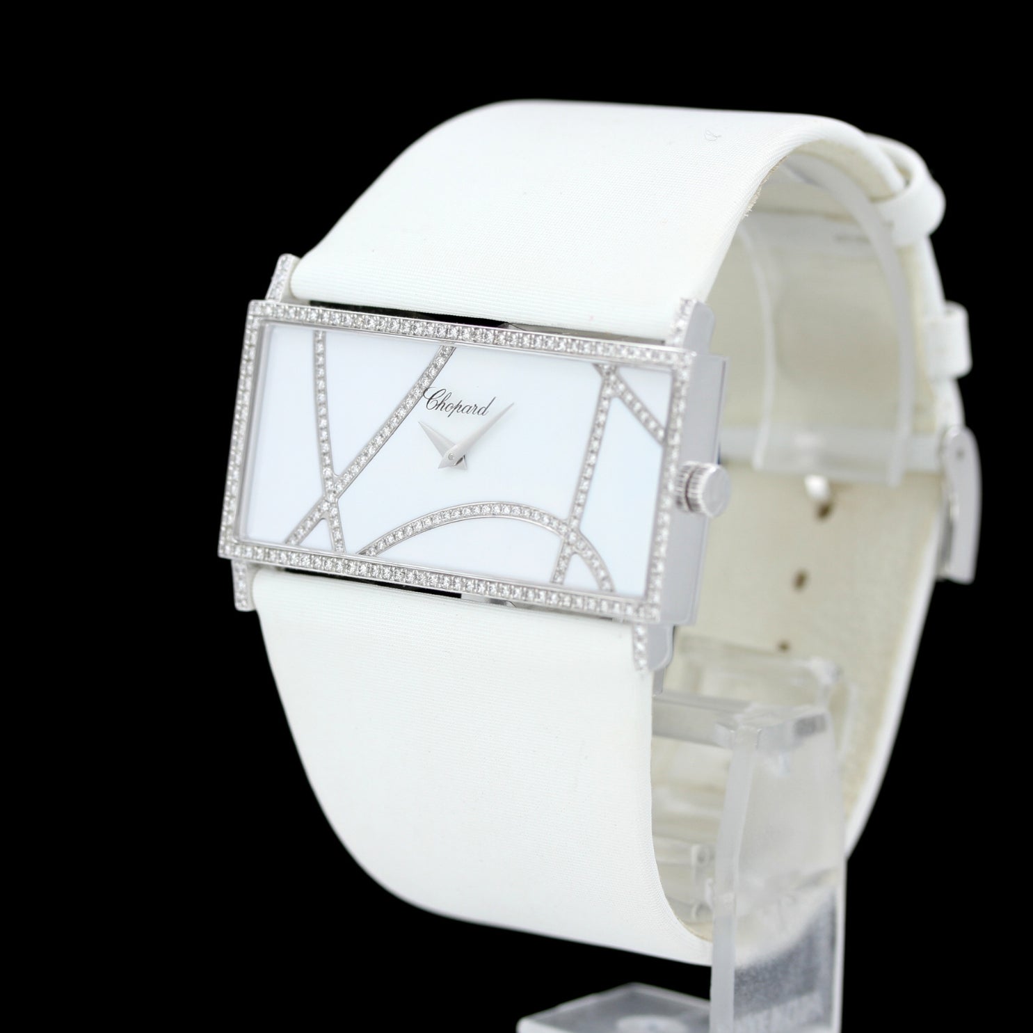 Chopard Ladies Classic, Diamond Rectangle, 18kt Weissgold, 240 Diamonds, Enamel Dial, 43x20.5mm, Ref. 139130-1001, B+P - LUXUHRIA