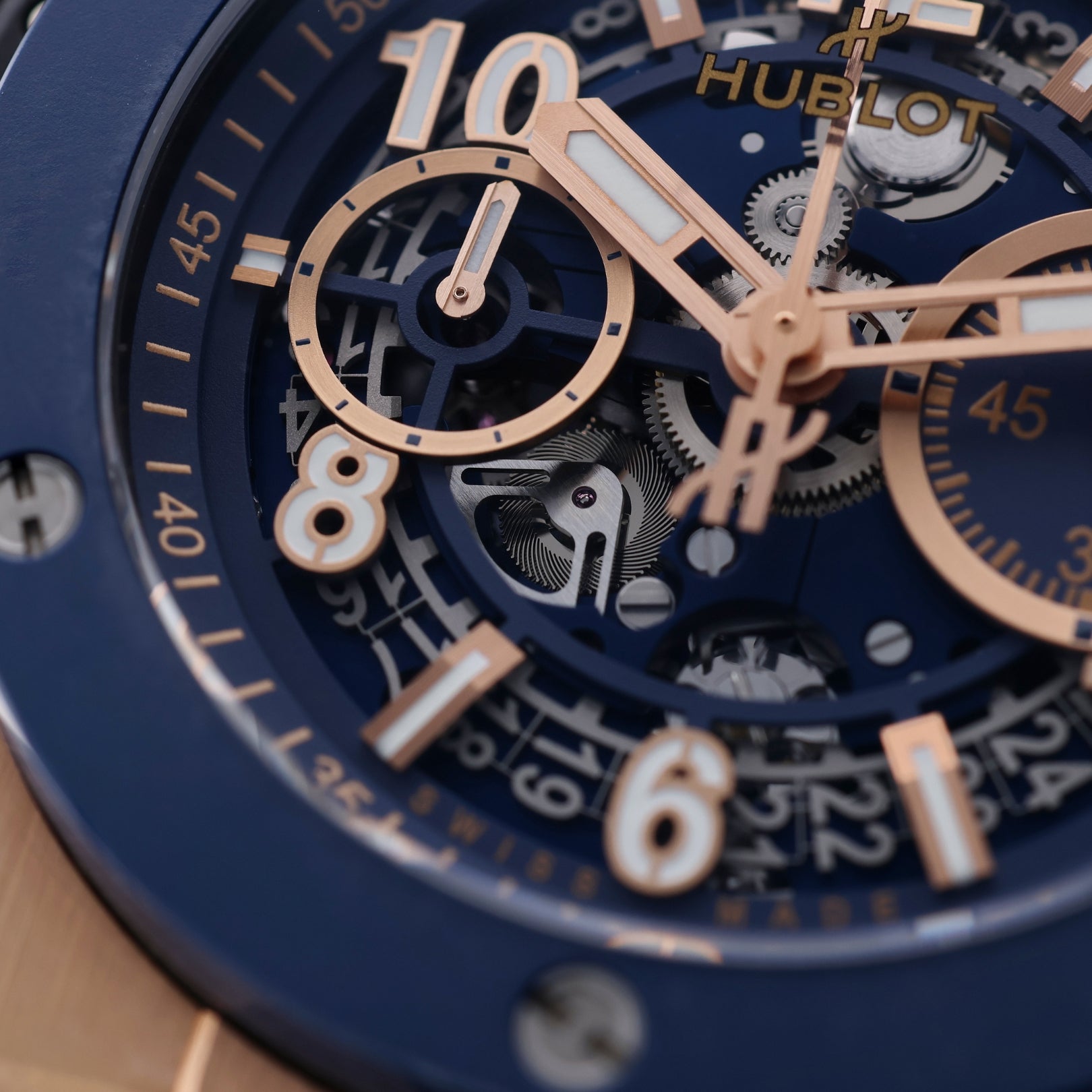Hublot Big Bang Unico, King Gold Blue, Erstkaufrechnung, Ref. 441.OL.5181.RX, mit Box & digitalem Zertifitkat - LUXUHRIA