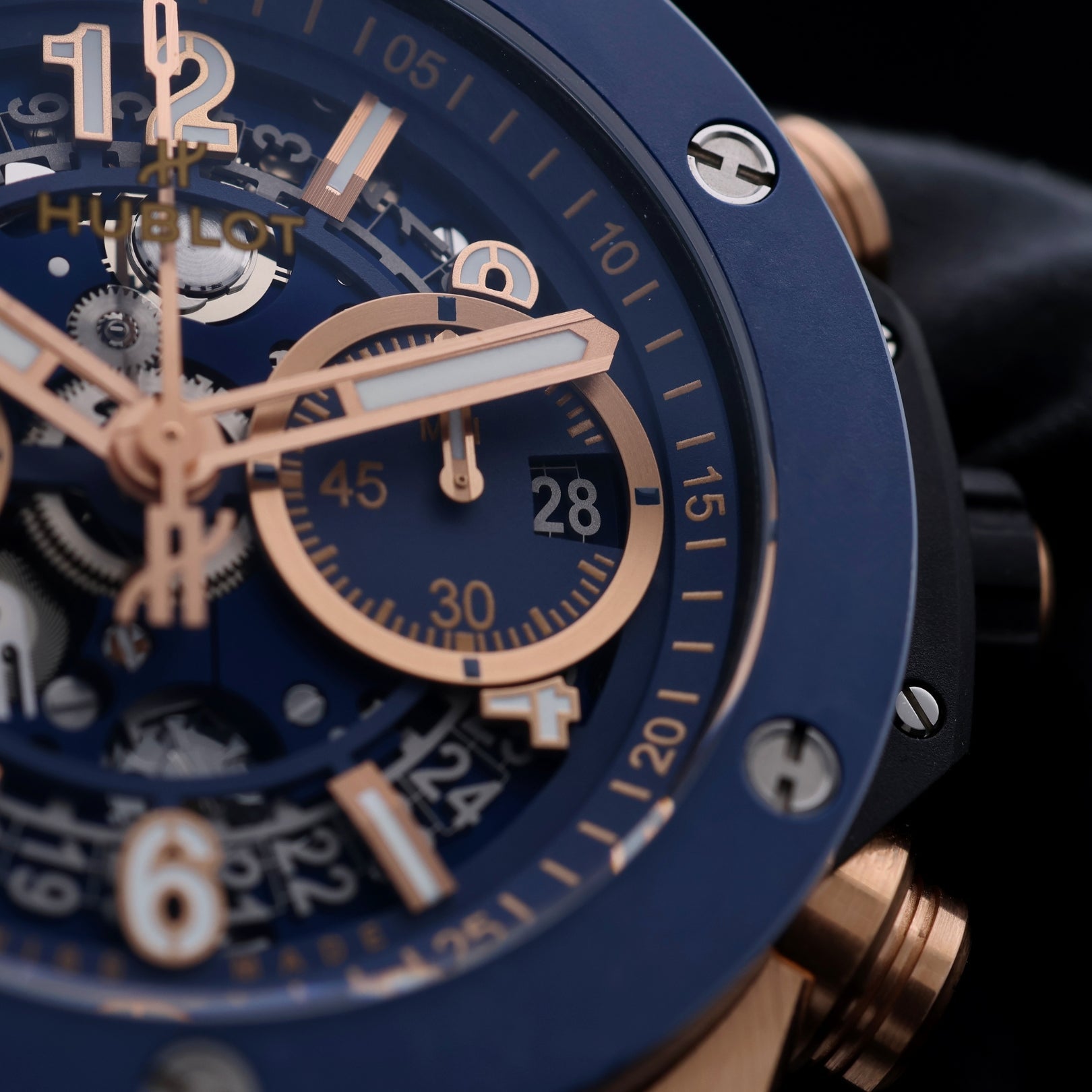 Hublot Big Bang Unico, King Gold Blue, Erstkaufrechnung, Ref. 441.OL.5181.RX, mit Box & digitalem Zertifitkat - LUXUHRIA