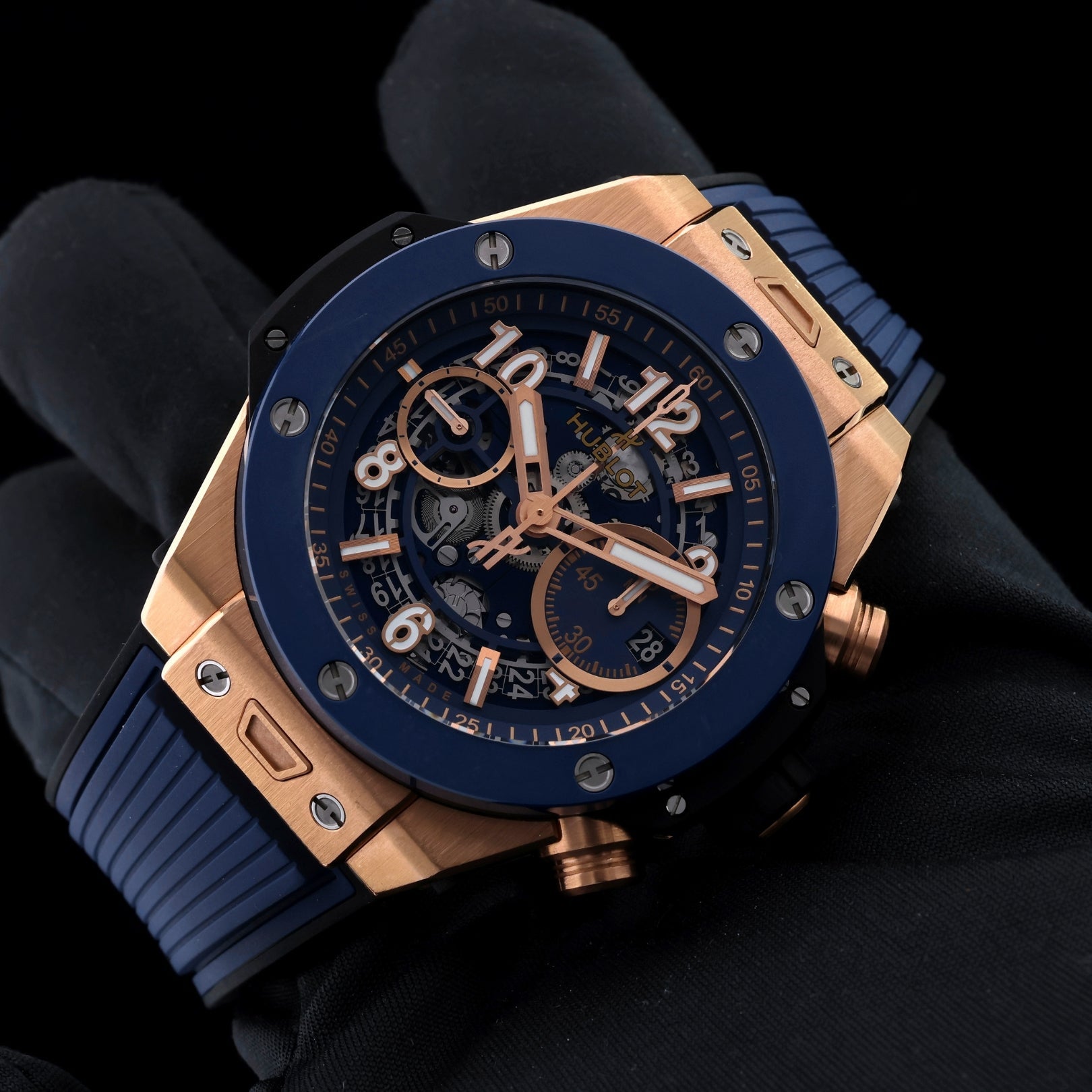 Hublot Big Bang Unico, King Gold Blue, Erstkaufrechnung, Ref. 441.OL.5181.RX, mit Box & digitalem Zertifitkat - LUXUHRIA