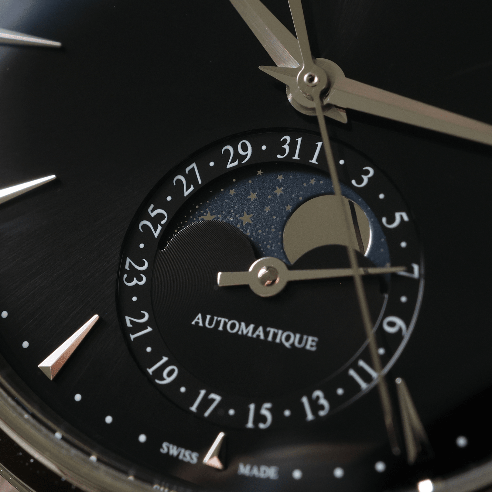 Jaeger-LeCoultre Master Ultra Thin Moon, Black Dial, Edelstahl, Ref. Q1368471, 12-2024, B+P - LUXUHRIA