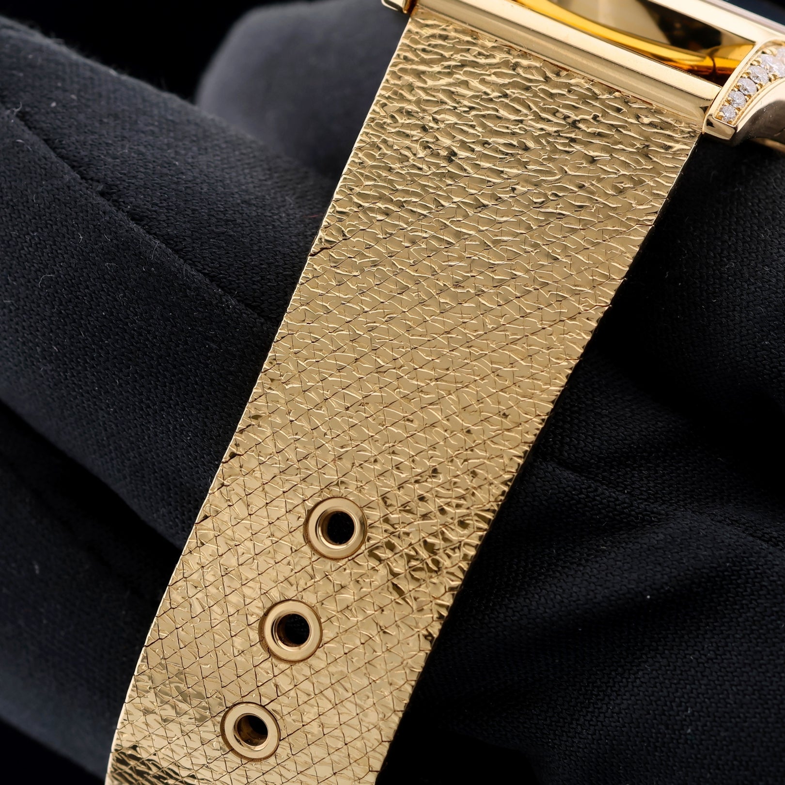 Omega De Ville Trésor, Moonshine™‑Gold, Malachit Zifferblatt, Ref. 428.55.36.60.99.003, B+P - LUXUHRIA