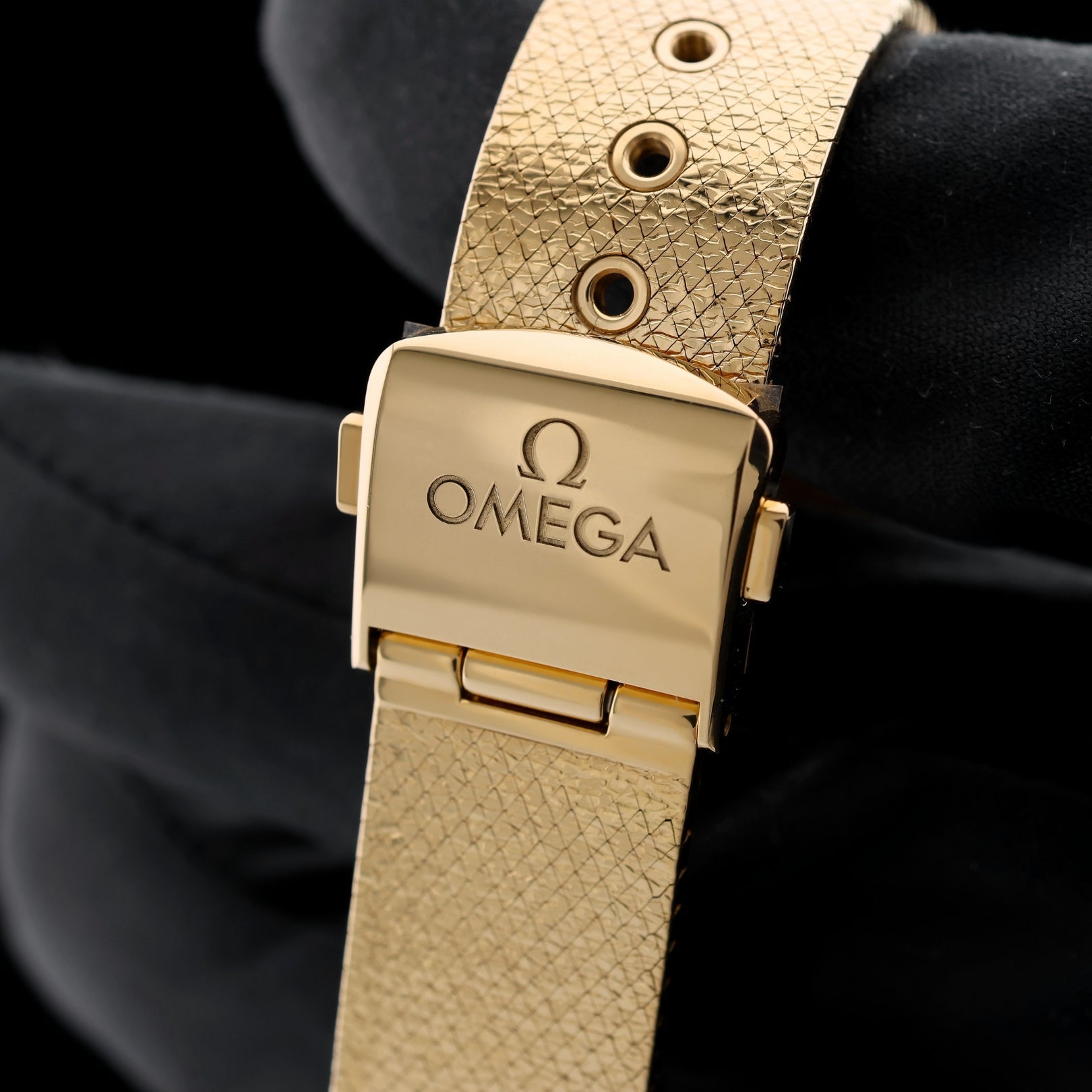 Omega De Ville Trésor, Moonshine™‑Gold, Malachit Zifferblatt, Ref. 428.55.36.60.99.003, B+P - LUXUHRIA