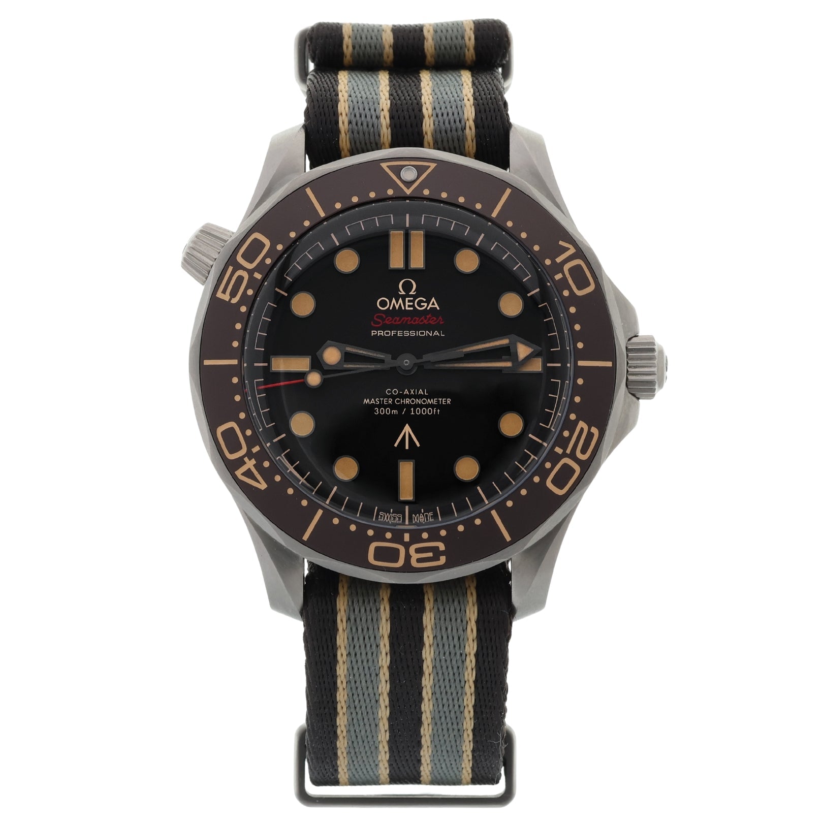 Omega Seamaster Diver 300M, "007 James Bond" Edition, Titan, NATO - Band, Ref. 210.92.42.20.01.001, 2020, B+P - LUXUHRIA