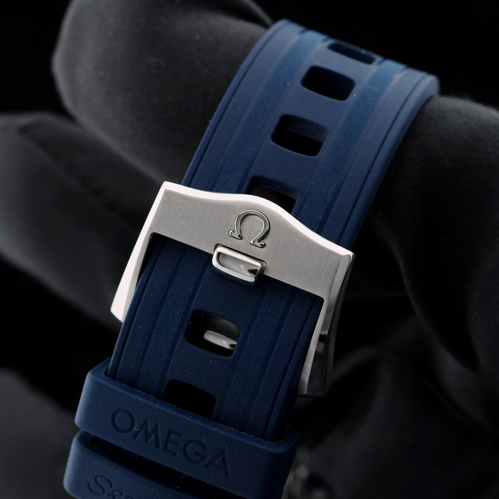 Omega Seamaster Diver 300M, "Summer Blue", Ref. 210.32.42.20.03.002, 2024. B+P - LUXUHRIA