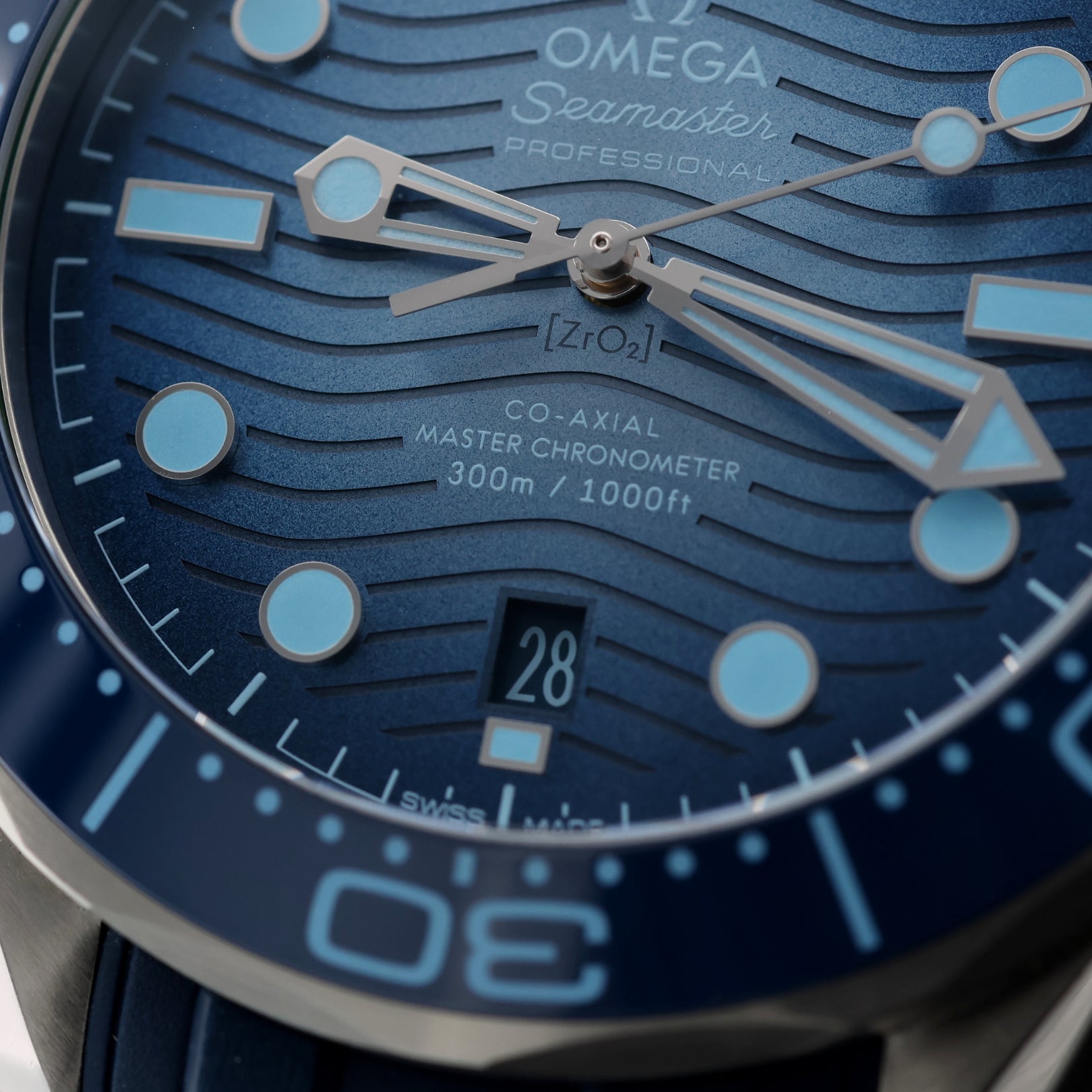Omega Seamaster Diver 300M, "Summer Blue", Ref. 210.32.42.20.03.002, 2024. B+P - LUXUHRIA