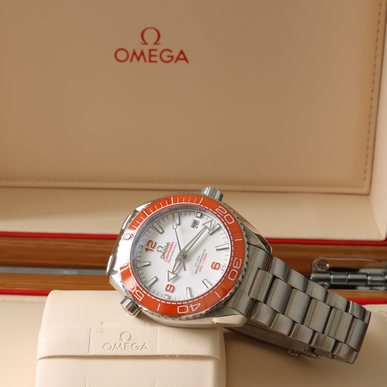 Omega Seamaster Planet Ocean 600M,LC100, 43,5 mm, Ref. 215.30.44.21.04.001, 2020, B+P - LUXUHRIA