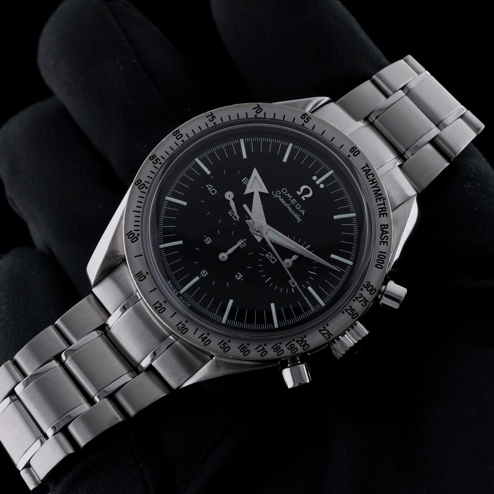 Omega Speedmaster Broad Arrow, 42mm, Ref. 3594.50.00, B+P - LUXUHRIA