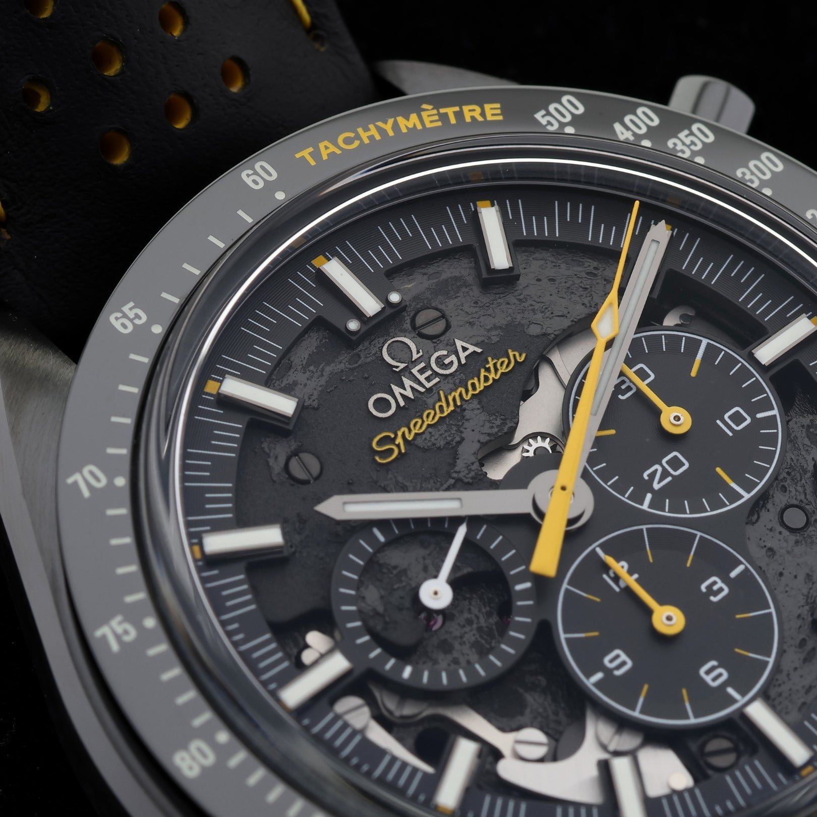 Omega Speedmaster Dark Side of the Moon, Apollo 8, Ref. 311.92.44.30.01.001, 2019, B+P - LUXUHRIA