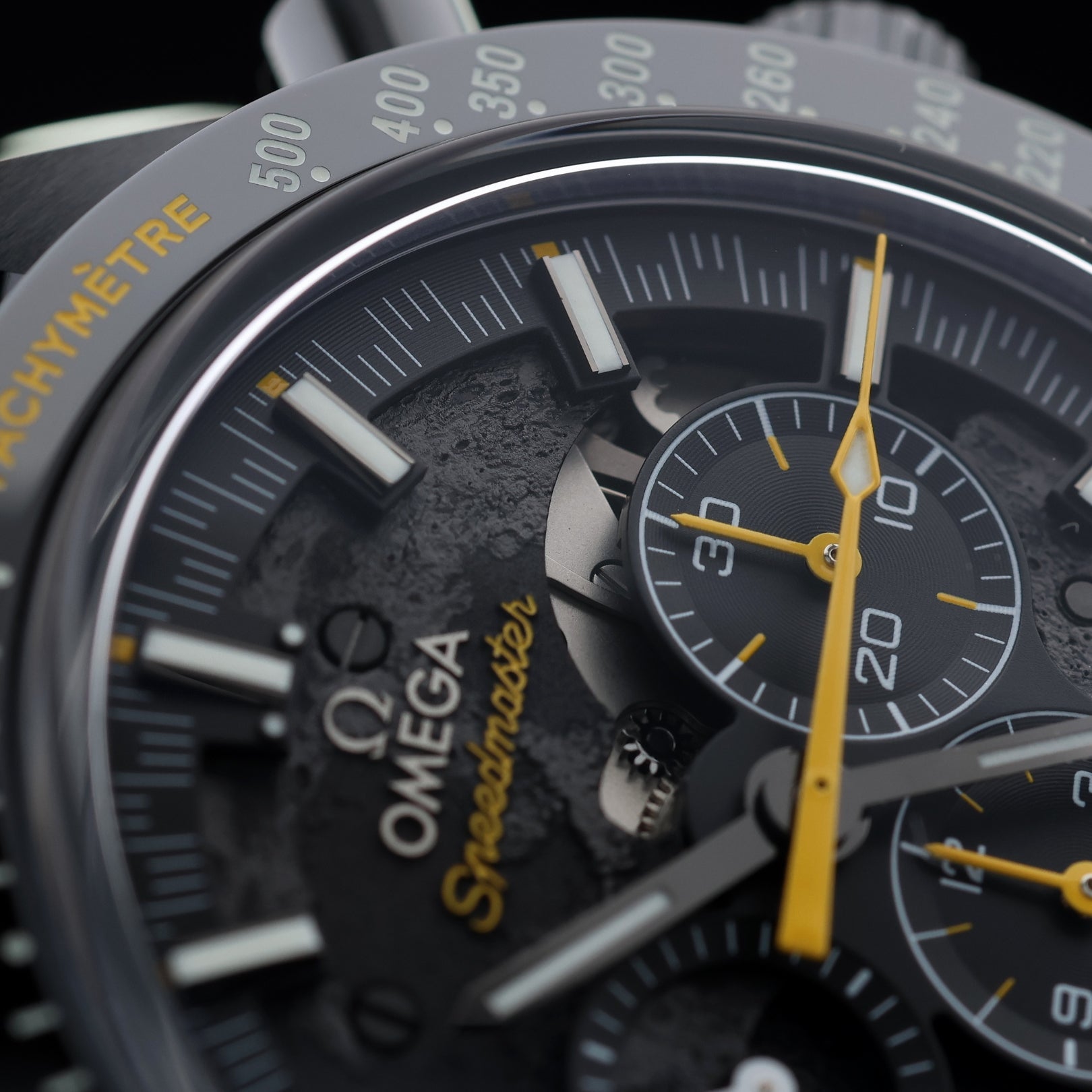 Omega Speedmaster Dark Side of the Moon, Apollo 8, Ref. 311.92.44.30.01.001, 2019, B+P - LUXUHRIA
