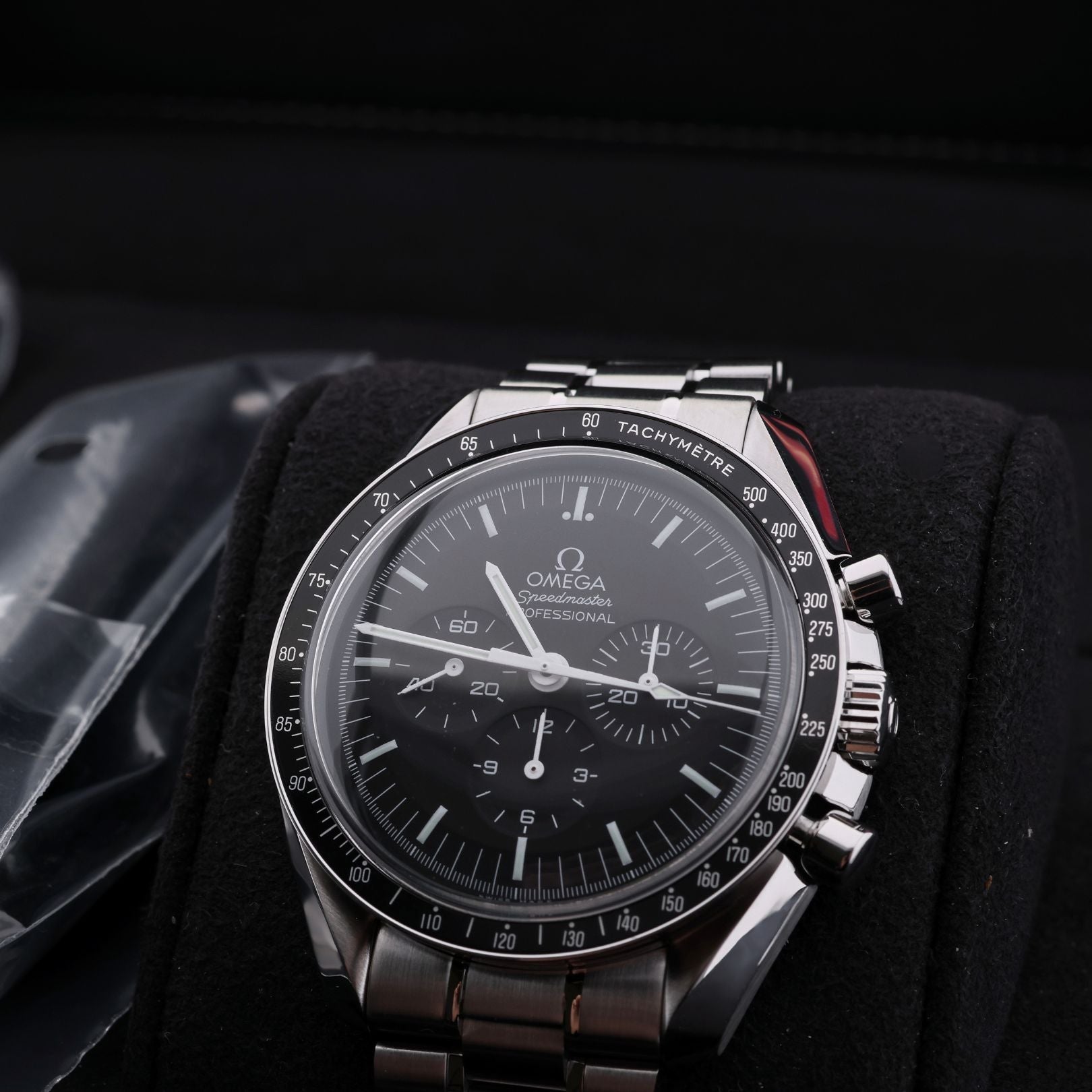 Omega Speedmaster Professional Moonwatch, Hesalit, Ref. 311.33.42.30.01.001, B+P - LUXUHRIA