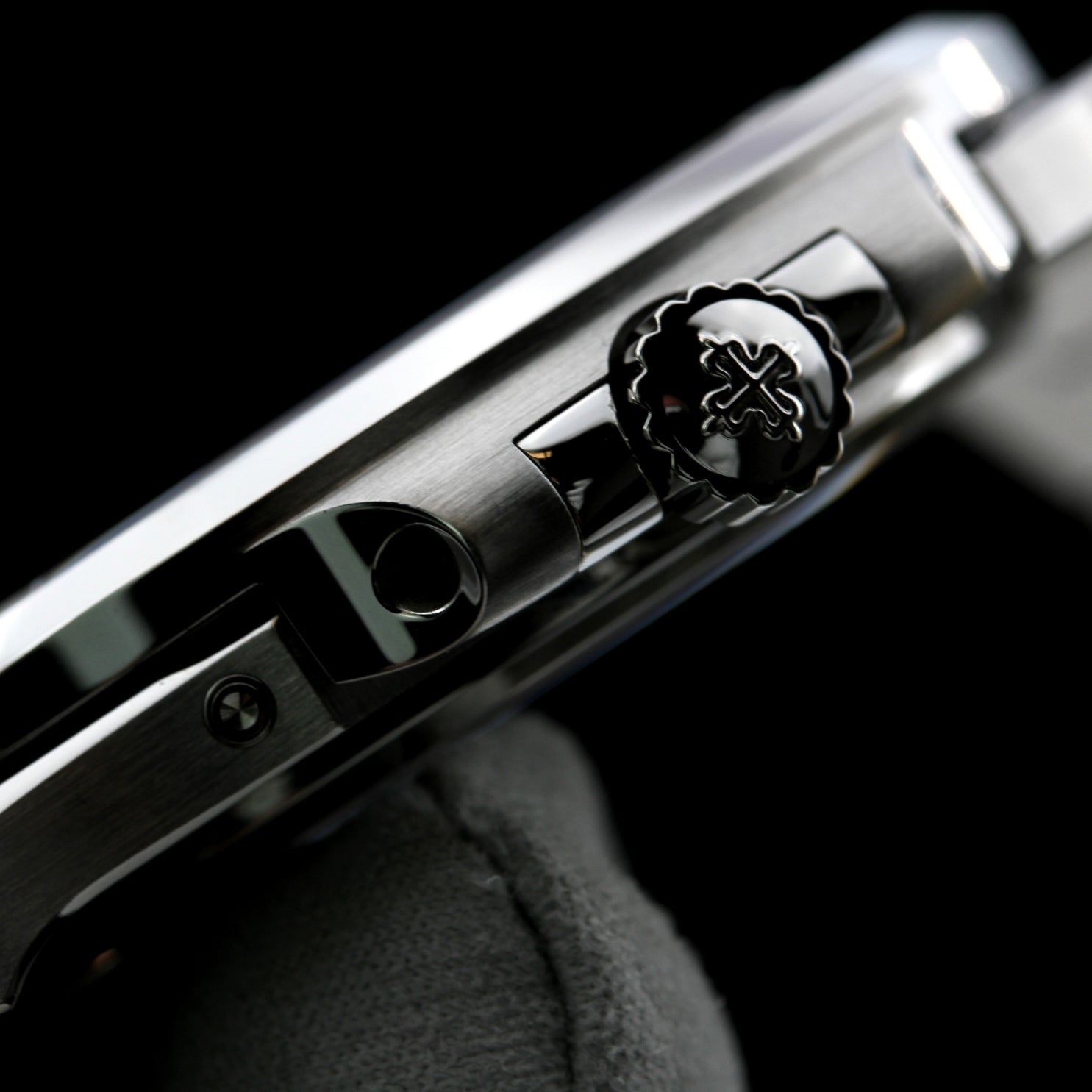 Patek Philippe Nautilus,5712/A - 001, B+P 2014/DE, Erstkaufrechnung - LUXUHRIA