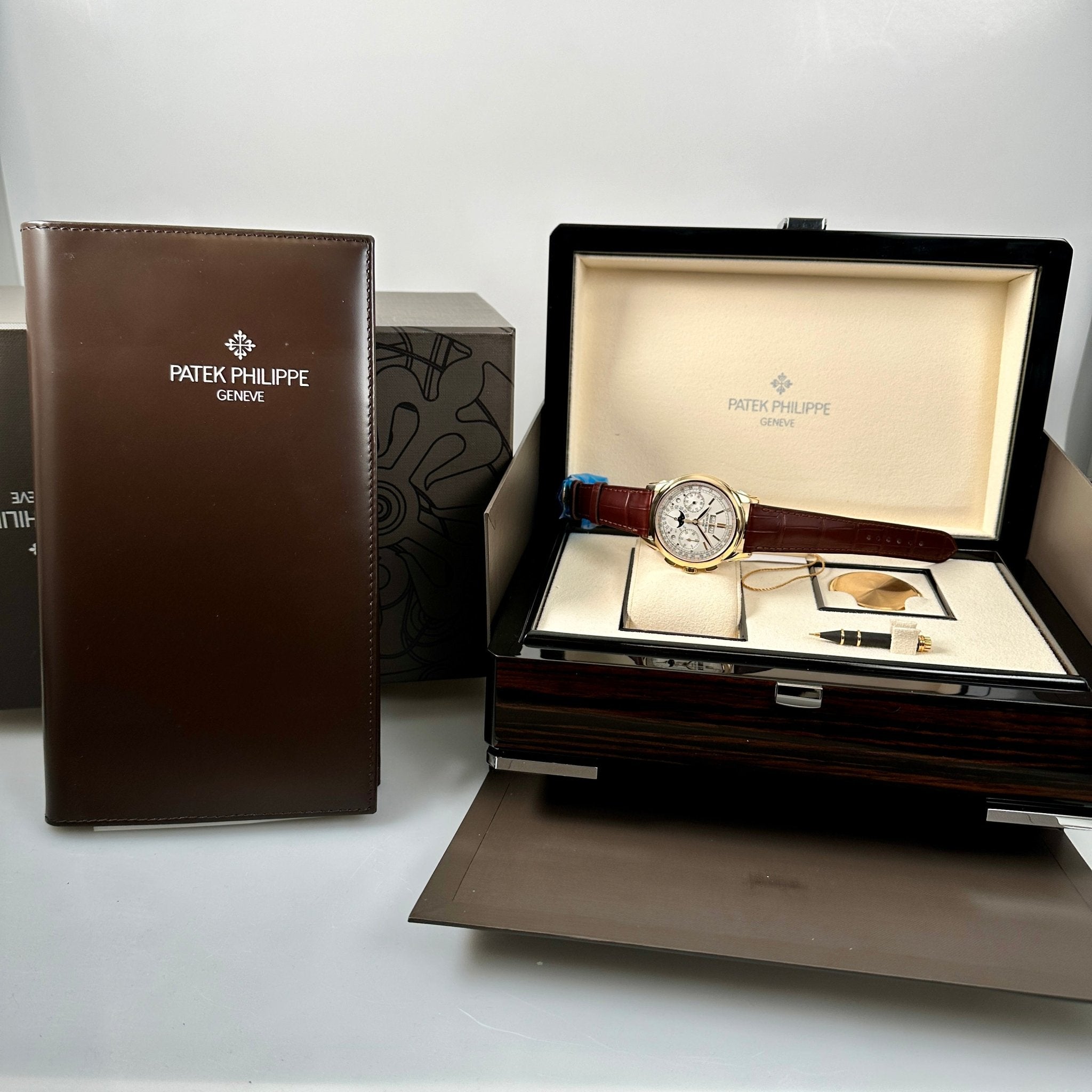 Patek Philippe Perpetual Calendar 41mm, Ewiger Kalender, Mondphase, Ref. 5270J, DE Auslieferung, B+P - LUXUHRIA