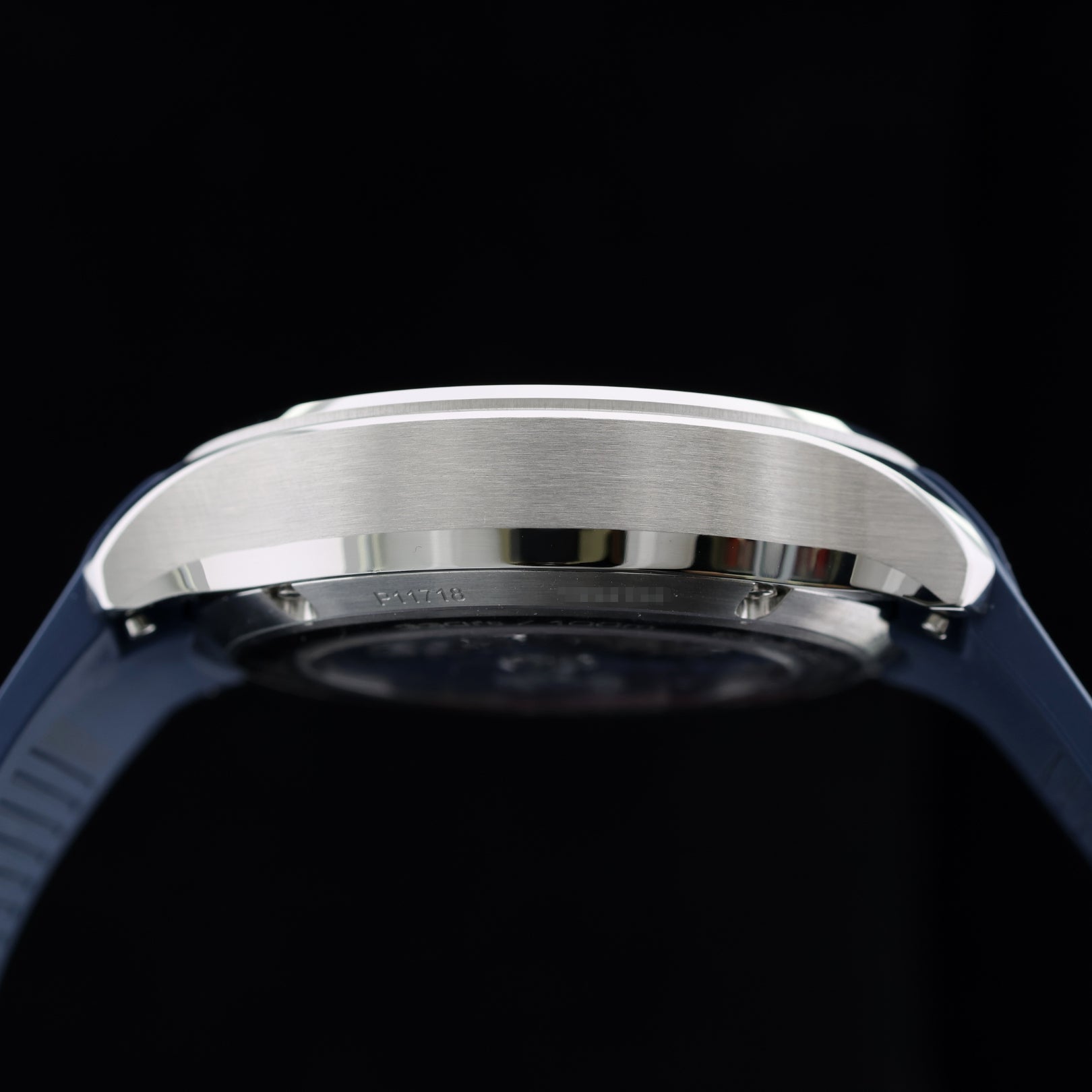 Piaget Polo S, Limited Edition, 42 mm, 1 out of 888, White/Blue, Ref. G0A46013, 11 - 2022, B+P - LUXUHRIA