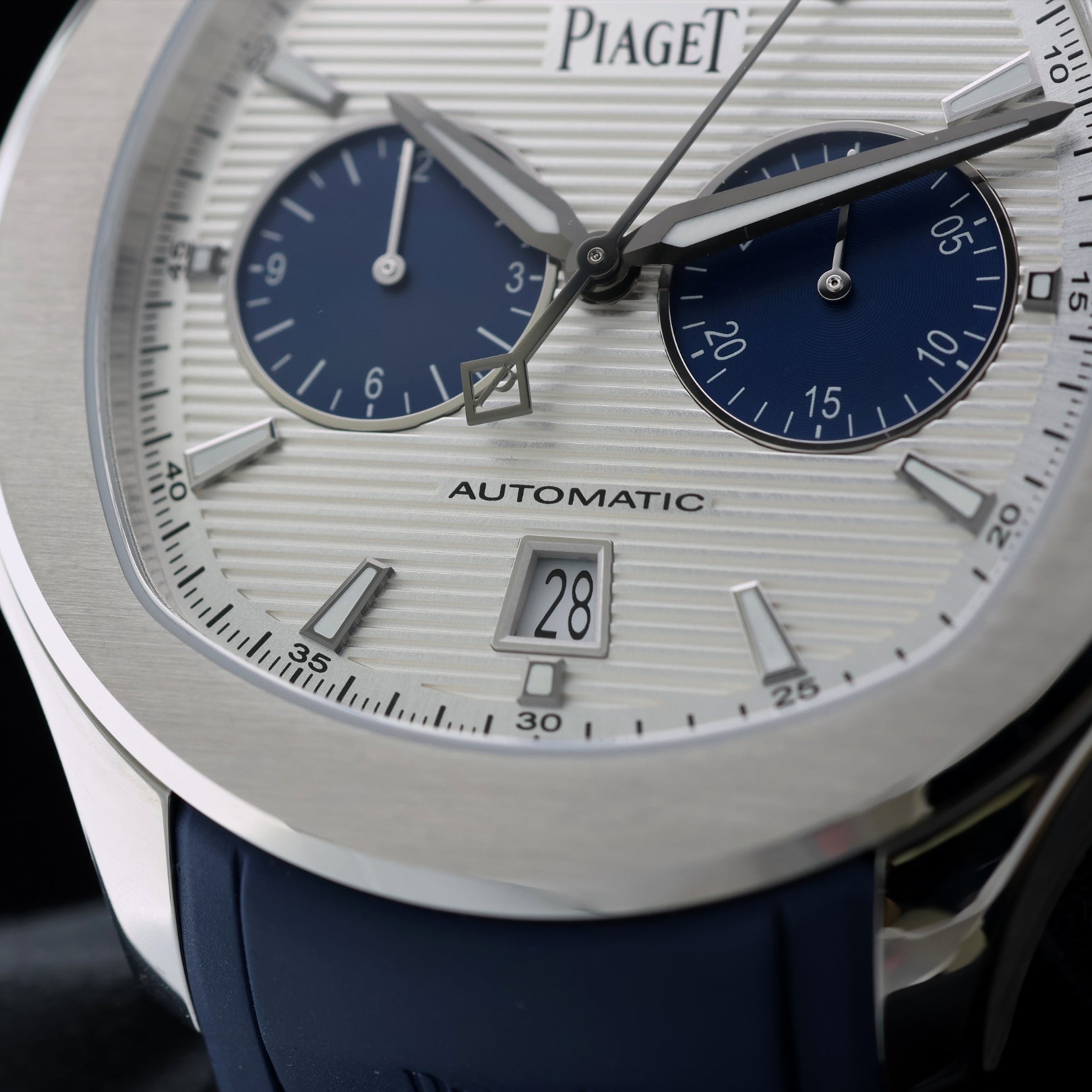 Piaget Polo S, Limited Edition, 42 mm, 1 out of 888, White/Blue, Ref. G0A46013, 11 - 2022, B+P - LUXUHRIA