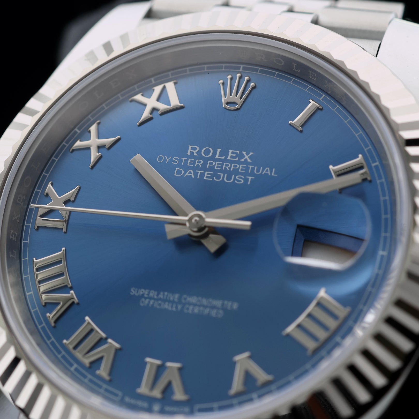 Rolex Datejust 41, Azurroblau Zifferblatt, Jubilee, Ref. 126334, 2025, B+P - LUXUHRIA