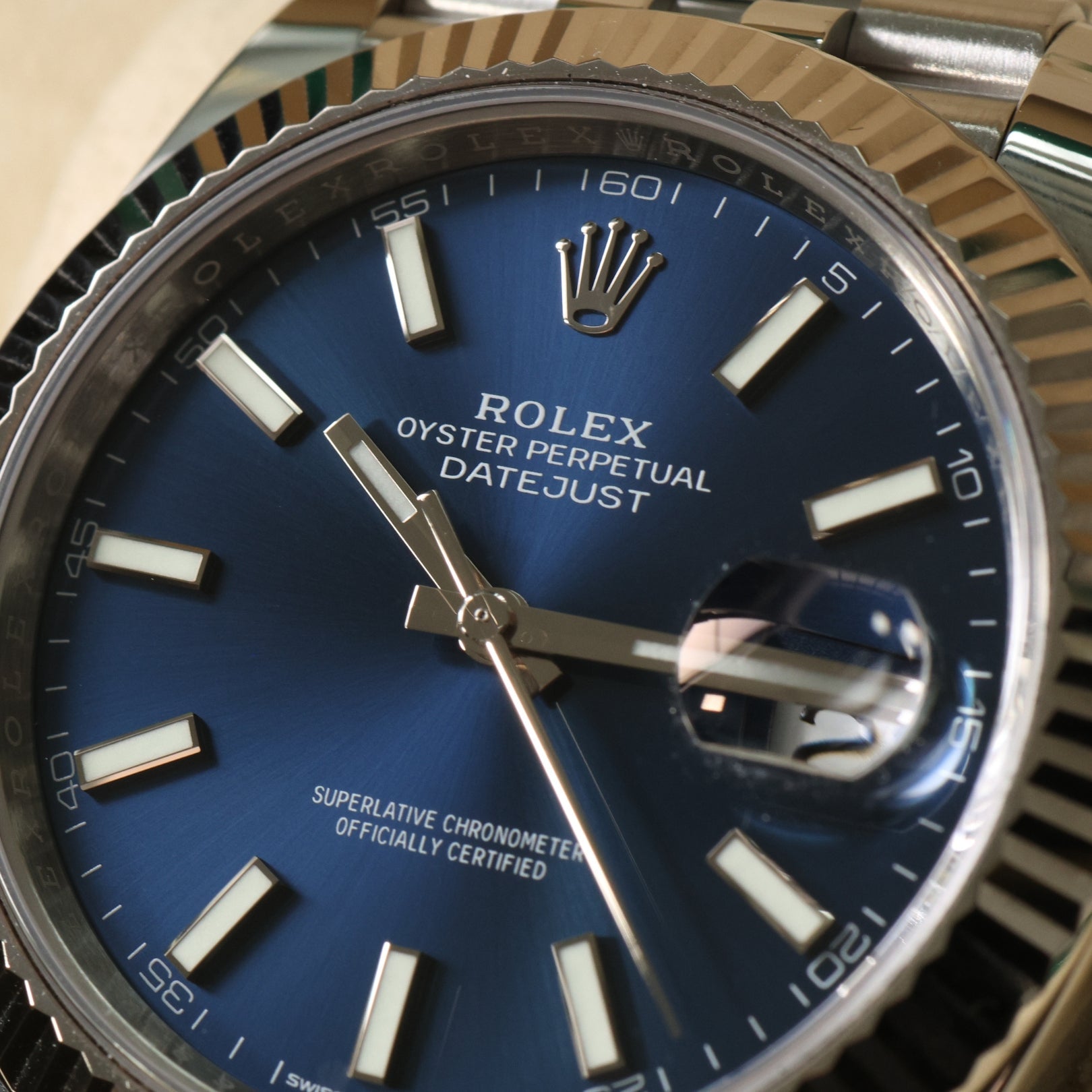 Rolex Datejust 41, Blue Dial, Jubilee, Ref. 126334, 10-2025, B+P - LUXUHRIA