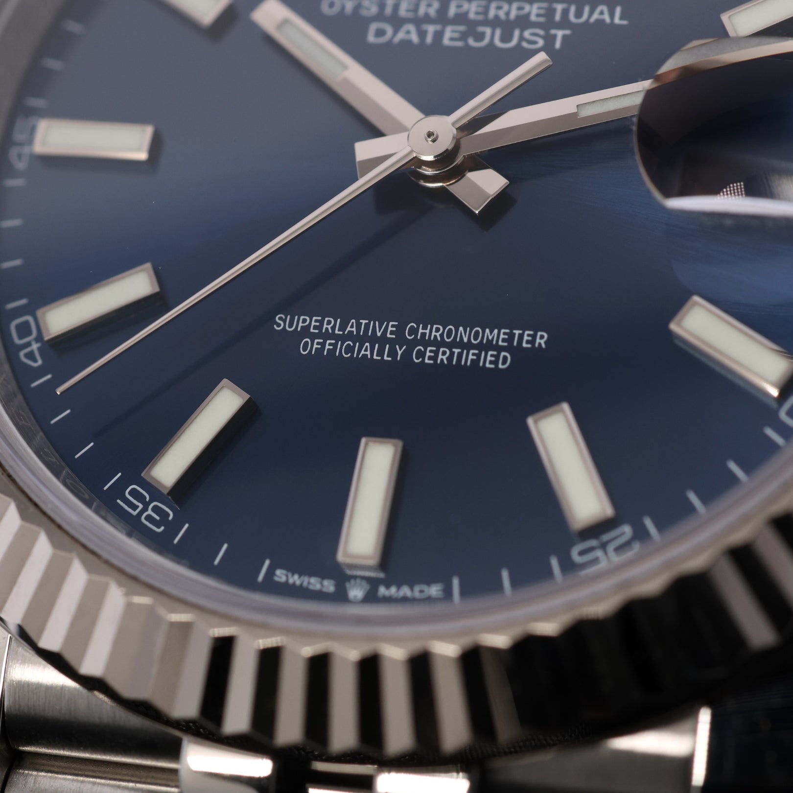 Rolex Datejust 41, Blue Dial, Jubilee, Ref. 126334, 10-2025, B+P - LUXUHRIA