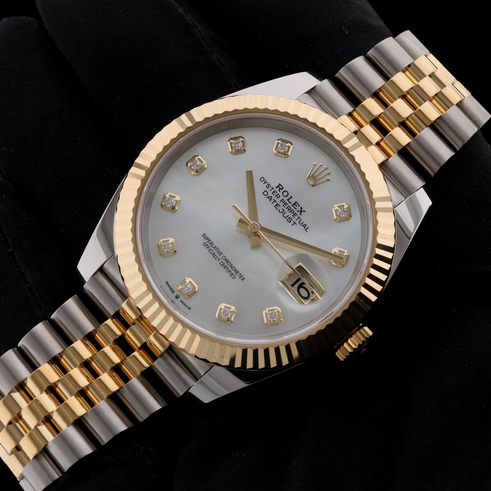 Rolex Datejust 41, Gold/Stahl, Perlmutt Diamanten Zifferblatt, Jubilee, Ref. 126333, 2023, B+P - LUXUHRIA