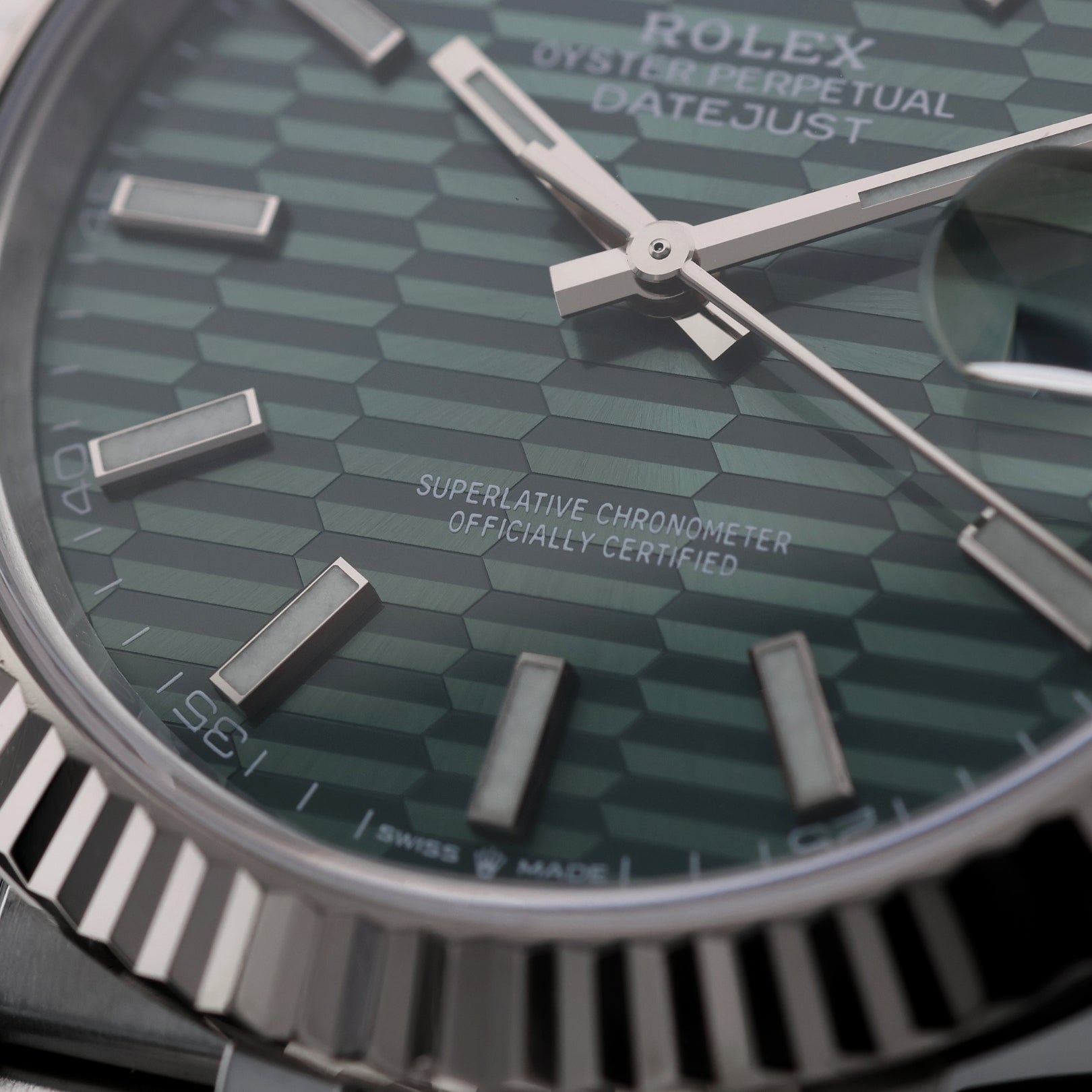 Rolex Datejust 41, Green Motif, Jubilee, Mintgrün/Riffelmuster, Ref. 126334, B+P - LUXUHRIA