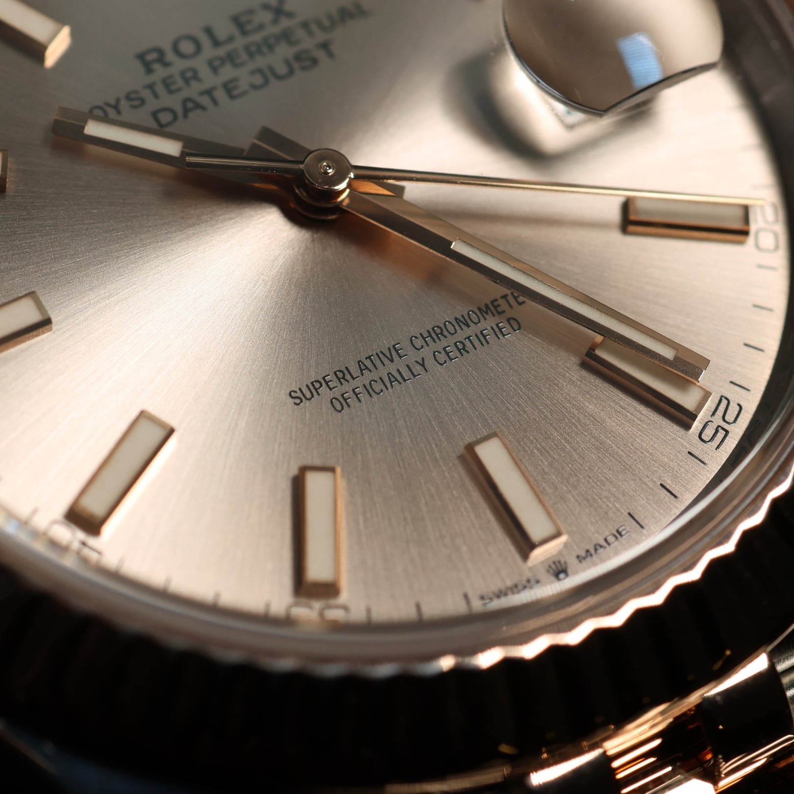 Rolex Datejust 41, Jubilee, Rolesor Everose, Sundust Dial, Ref. 126331, 12 - 2019, Rolex - Service 11 - 2025, B+P - LUXUHRIA