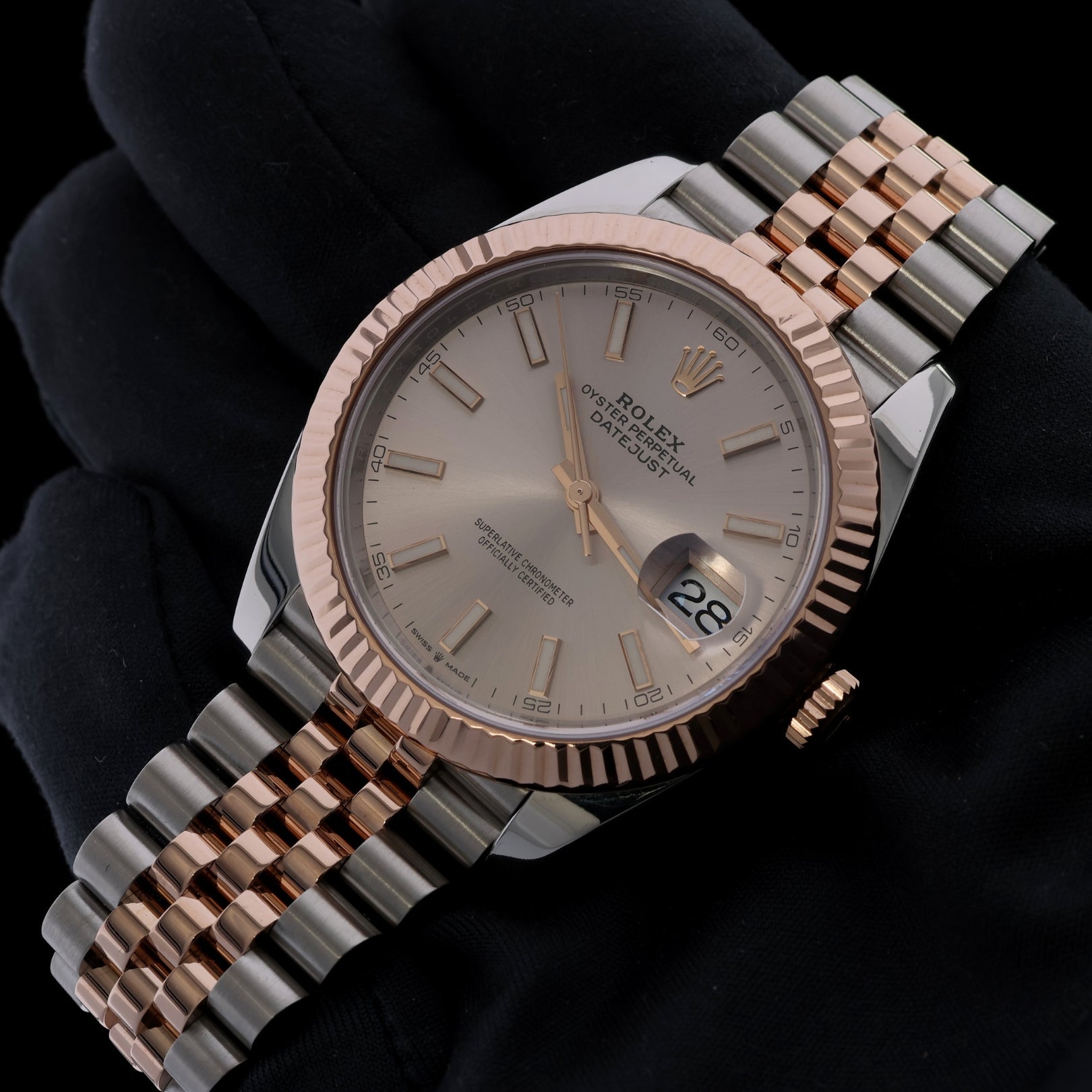Rolex Datejust 41, Jubilee, Rolesor Everose, Sundust Dial, Ref. 126331, 12 - 2019, Rolex - Service 11 - 2025, B+P - LUXUHRIA