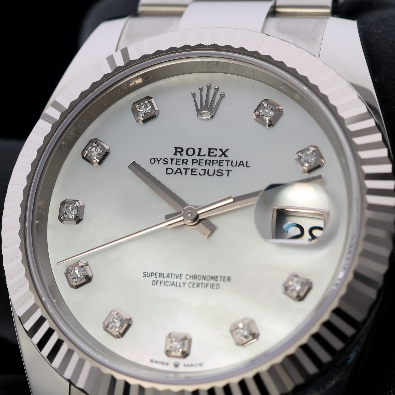 Rolex Datejust 41, Perlmutt Diamanten Zifferblatt, Oyster, Ref. 126334, B+P - LUXUHRIA