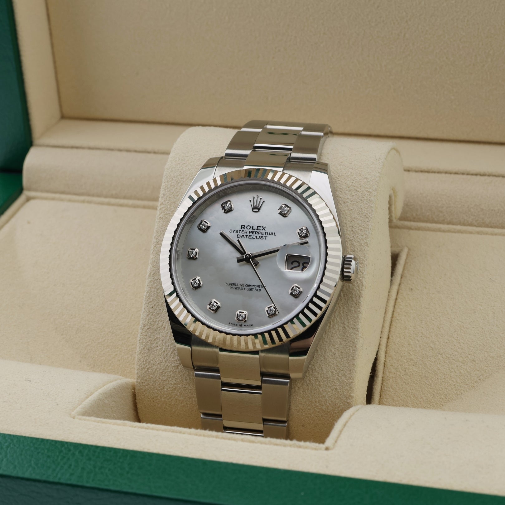 Rolex Datejust 41, Perlmutt Diamanten Zifferblatt, Oyster, Ref. 126334, B+P - LUXUHRIA